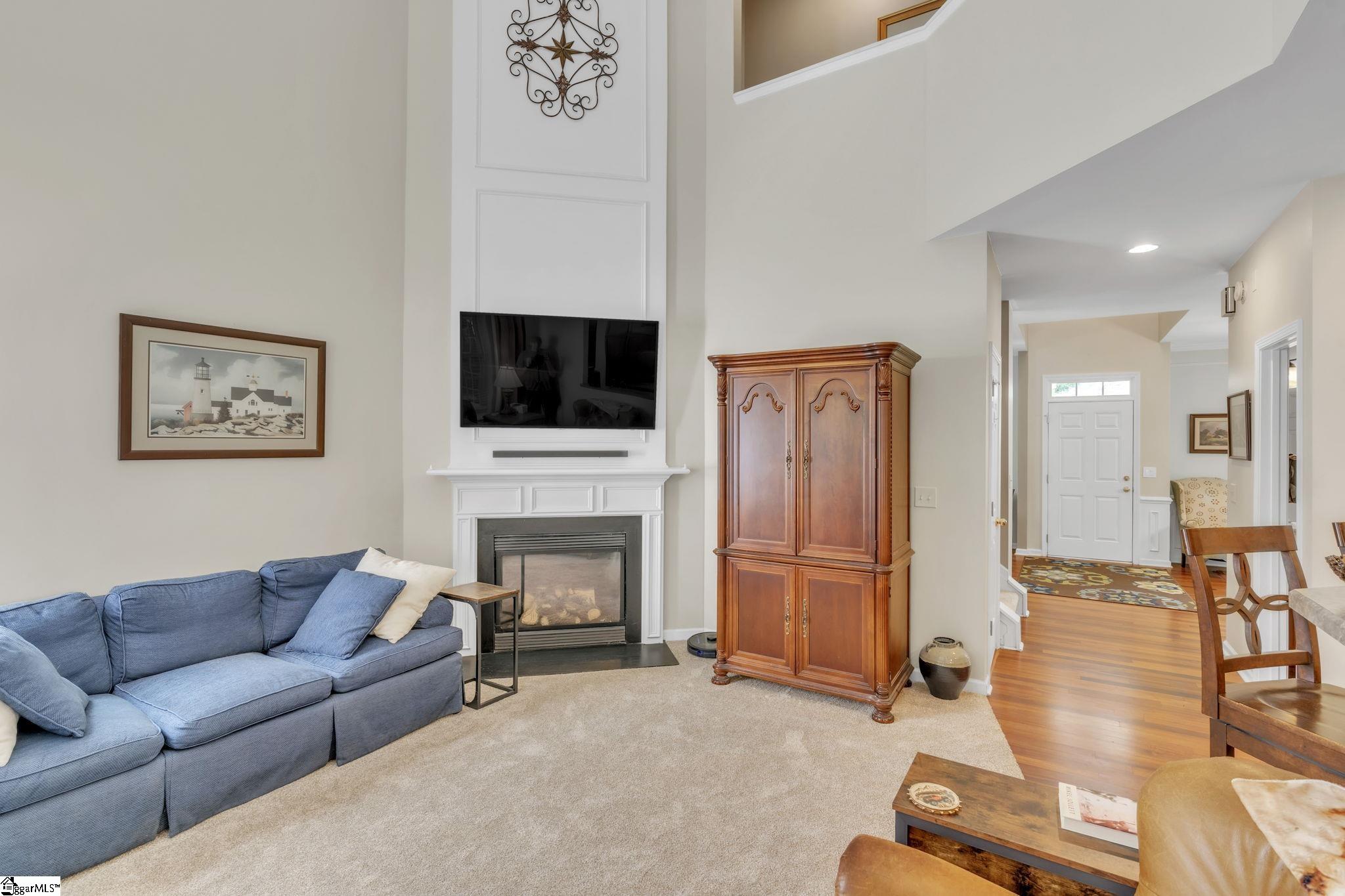 528 Kingsmoor Drive Property Photo 7