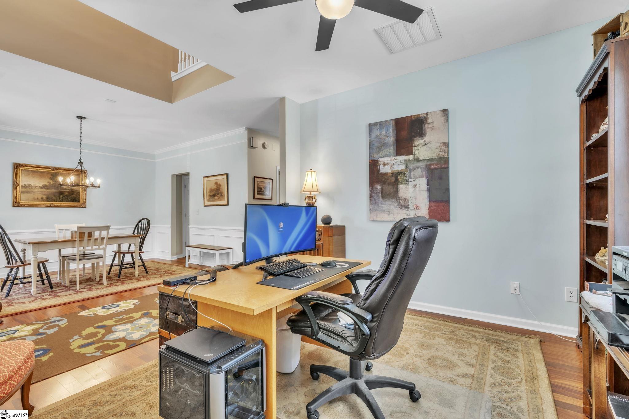 528 Kingsmoor Drive Property Photo 14