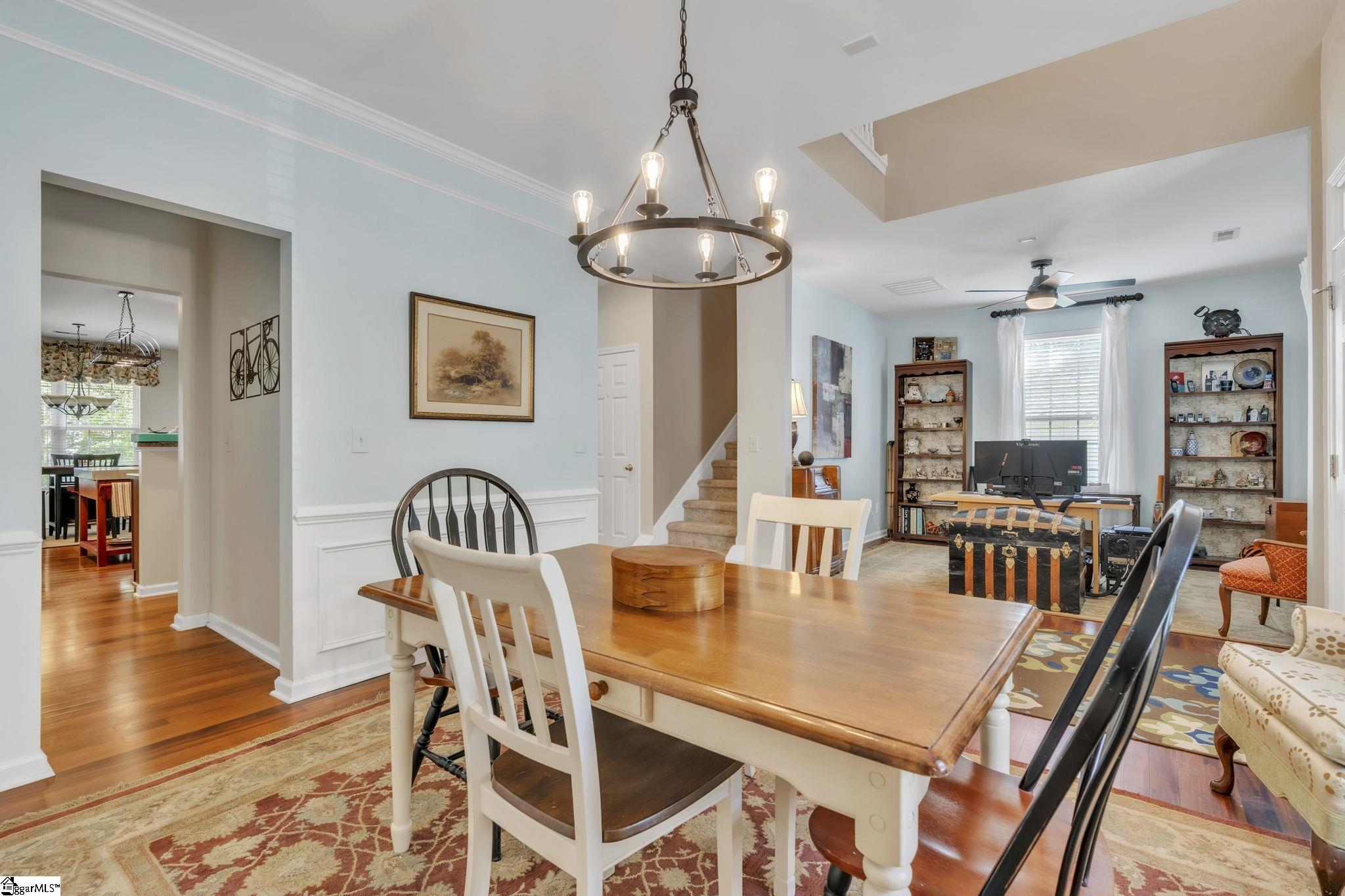 528 Kingsmoor Drive Property Photo 16