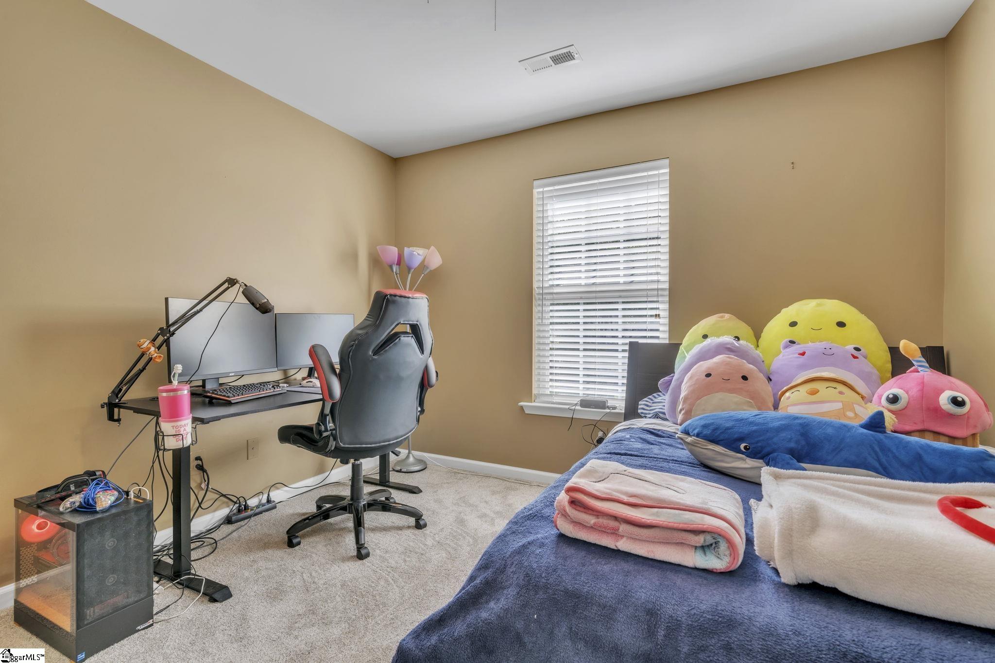 528 Kingsmoor Drive Property Photo 26