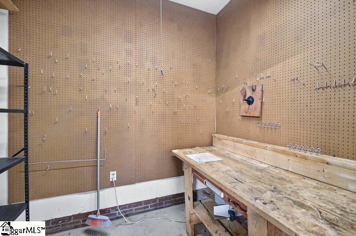 304 Arcadia Drive Property Photo 13