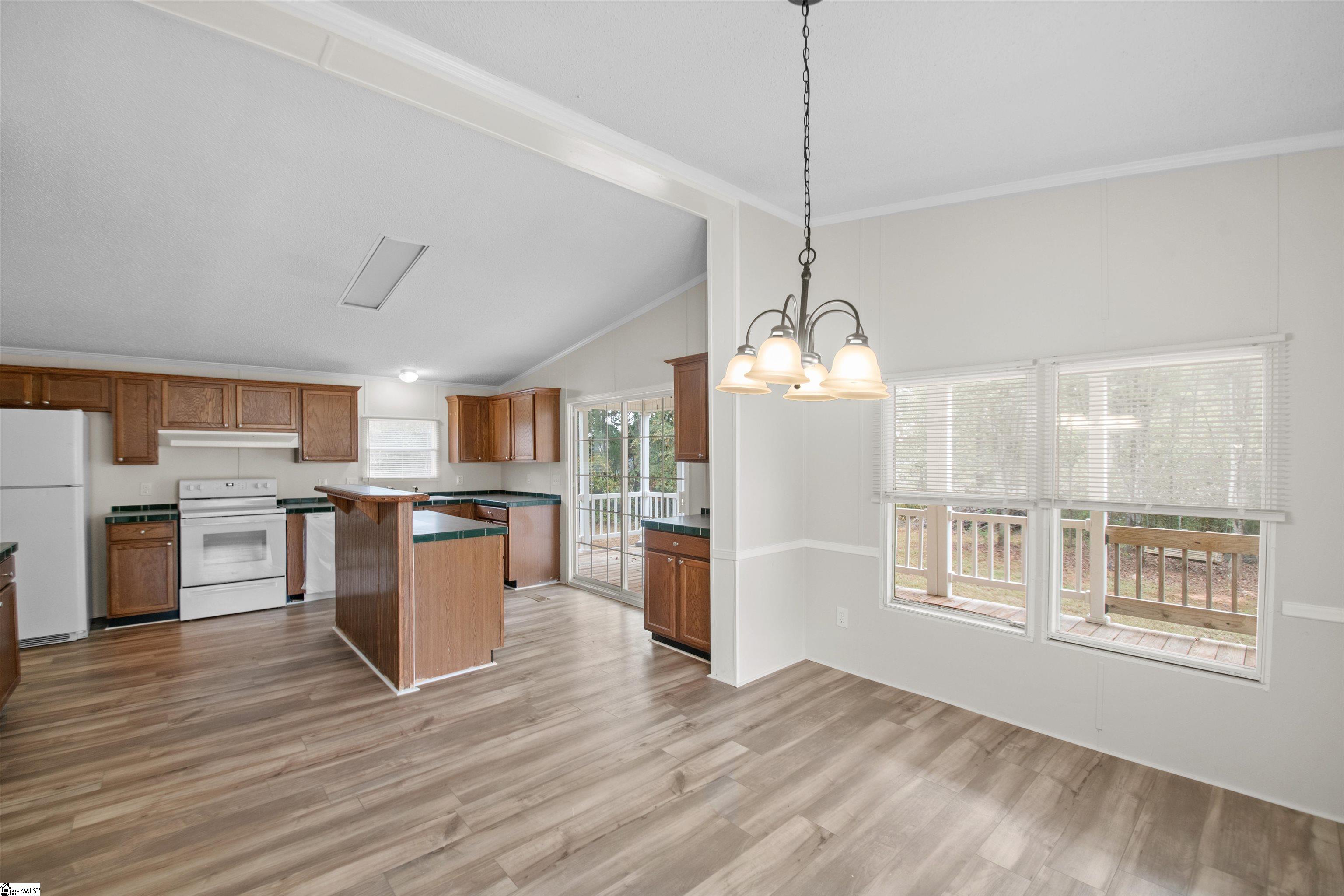 296 Fish Camp Road Property Photo 15