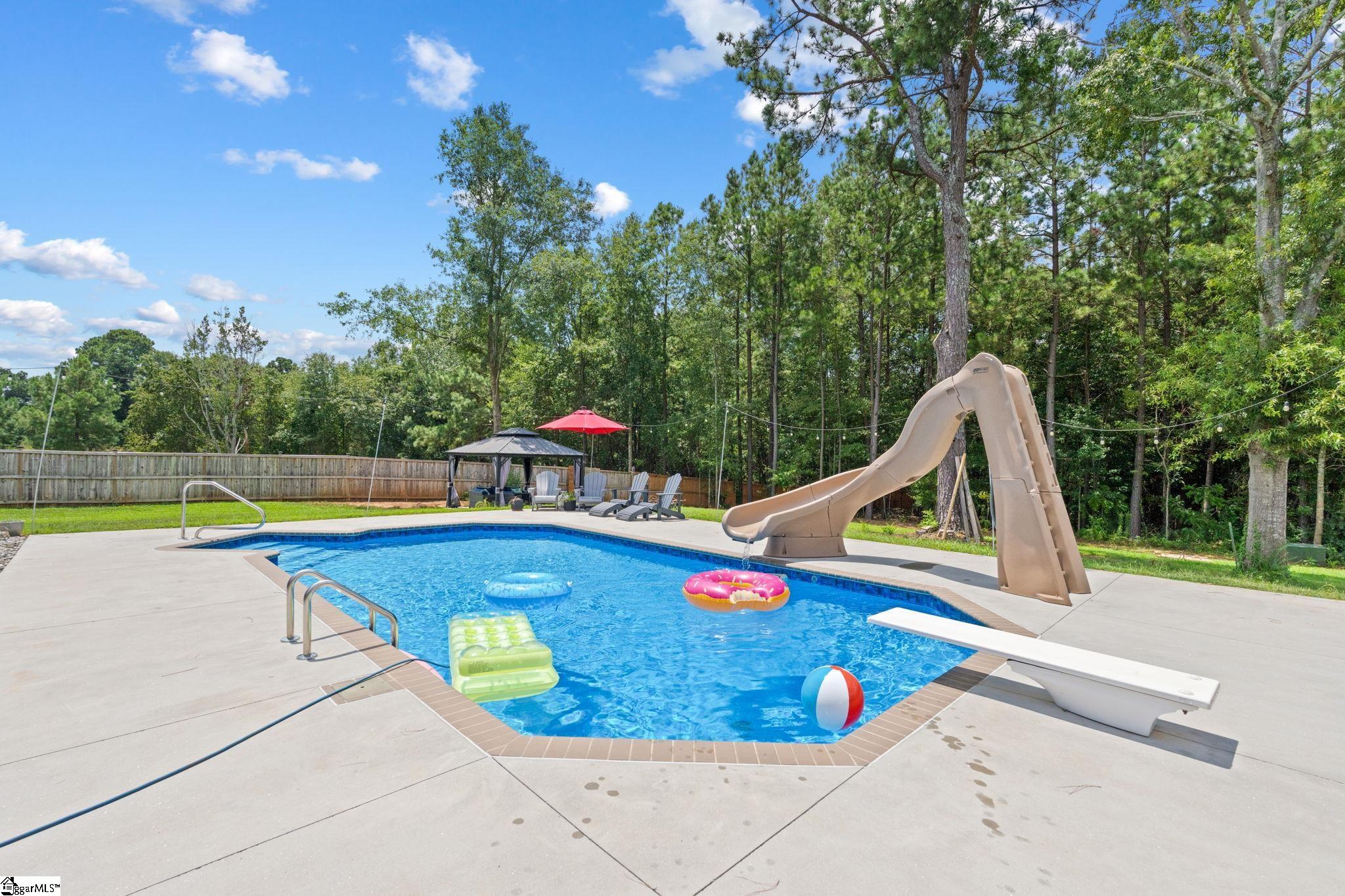 729 Stringer Road Property Photo 6