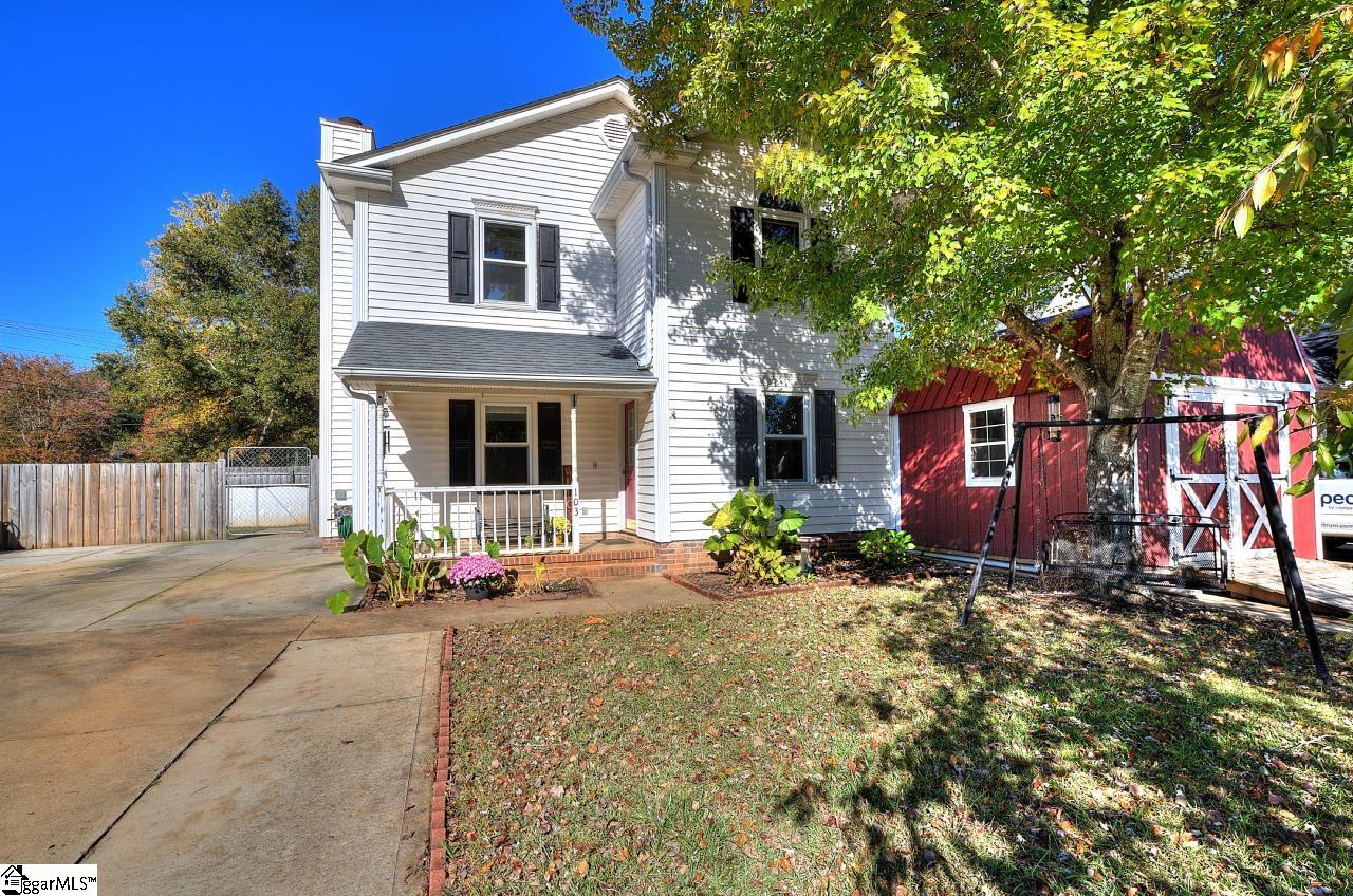 103 Creek Drive Property Photo 2