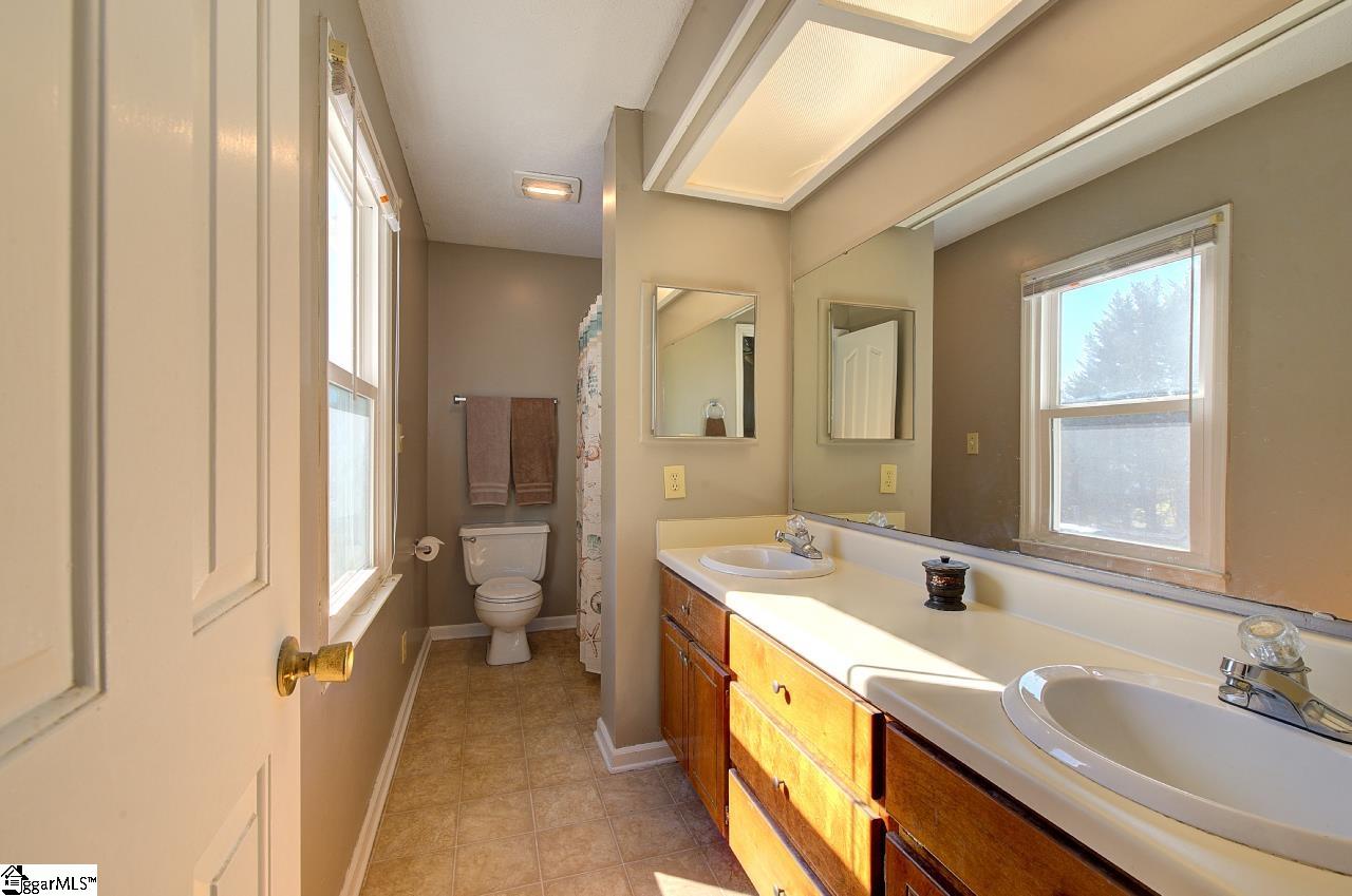 103 Creek Drive Property Photo 28