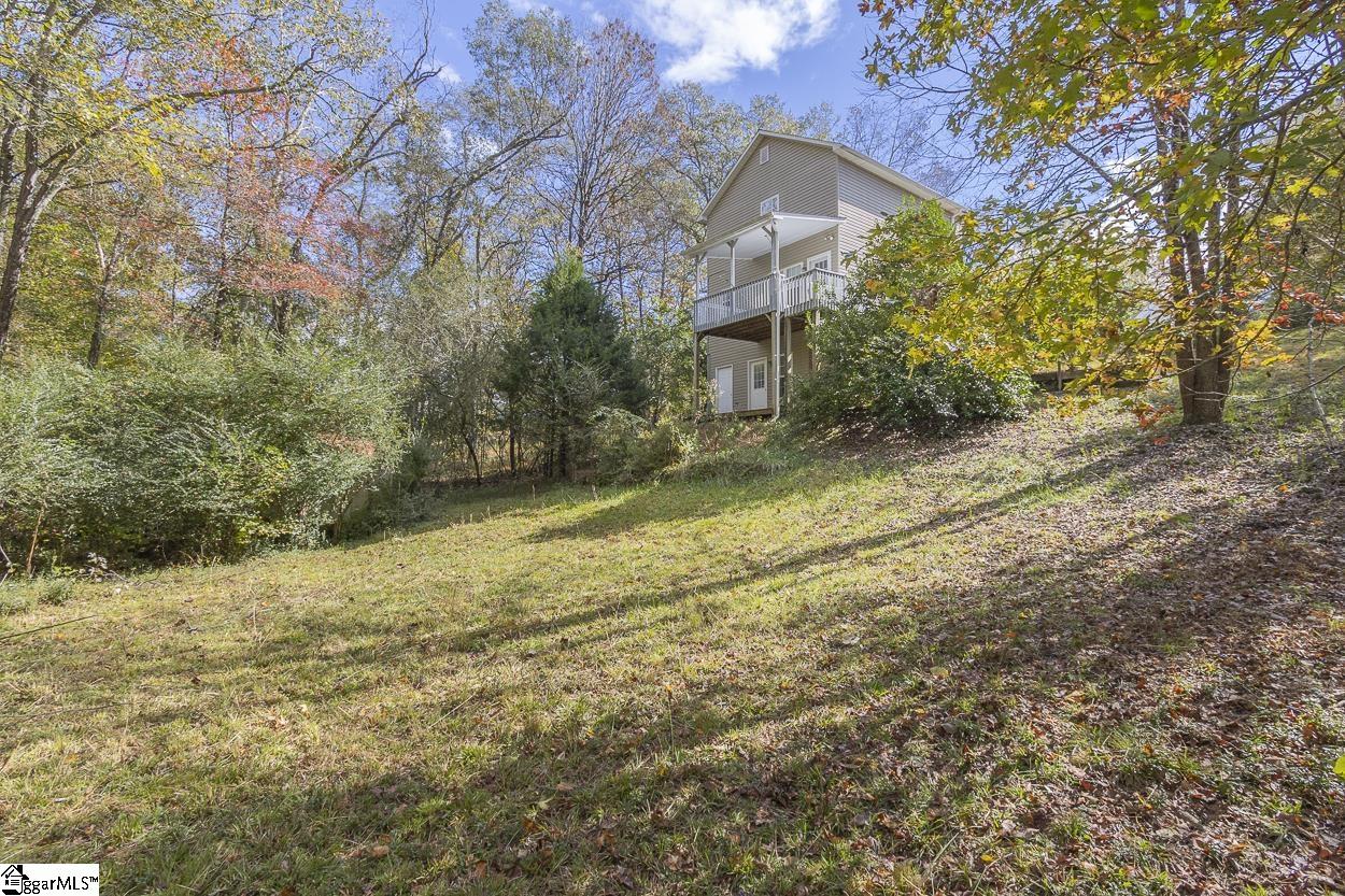 202 Ashton Drive Property Photo 5