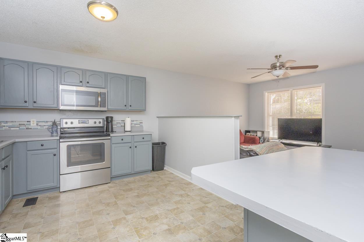 202 Ashton Drive Property Photo 16