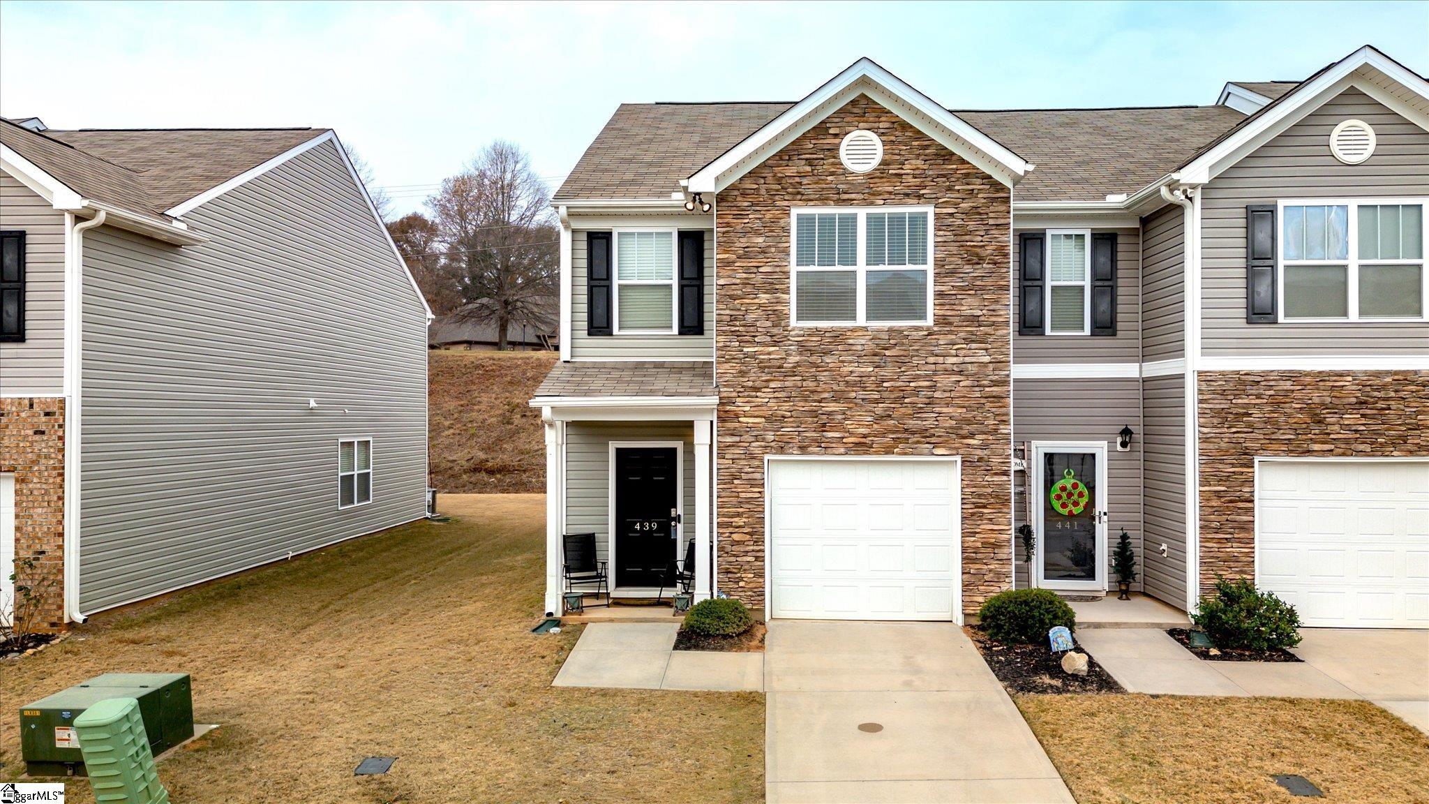 439 Sea Grit Court Property Photo 2