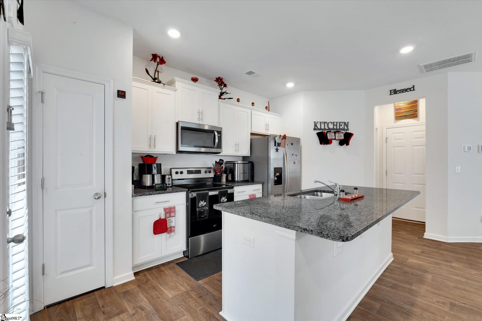 439 Sea Grit Court Property Photo 9