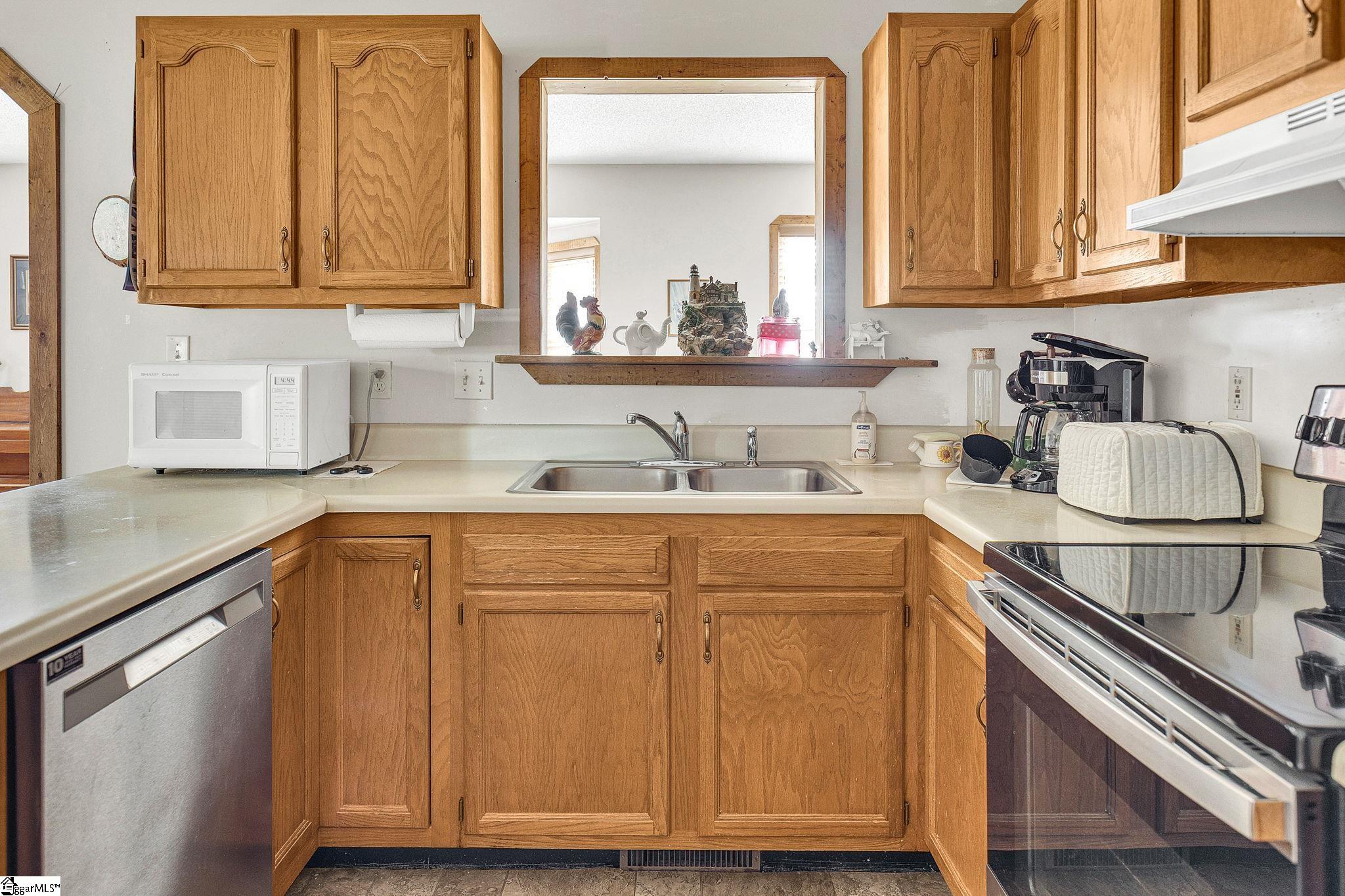 1071 Little Mountain Road Property Photo 6