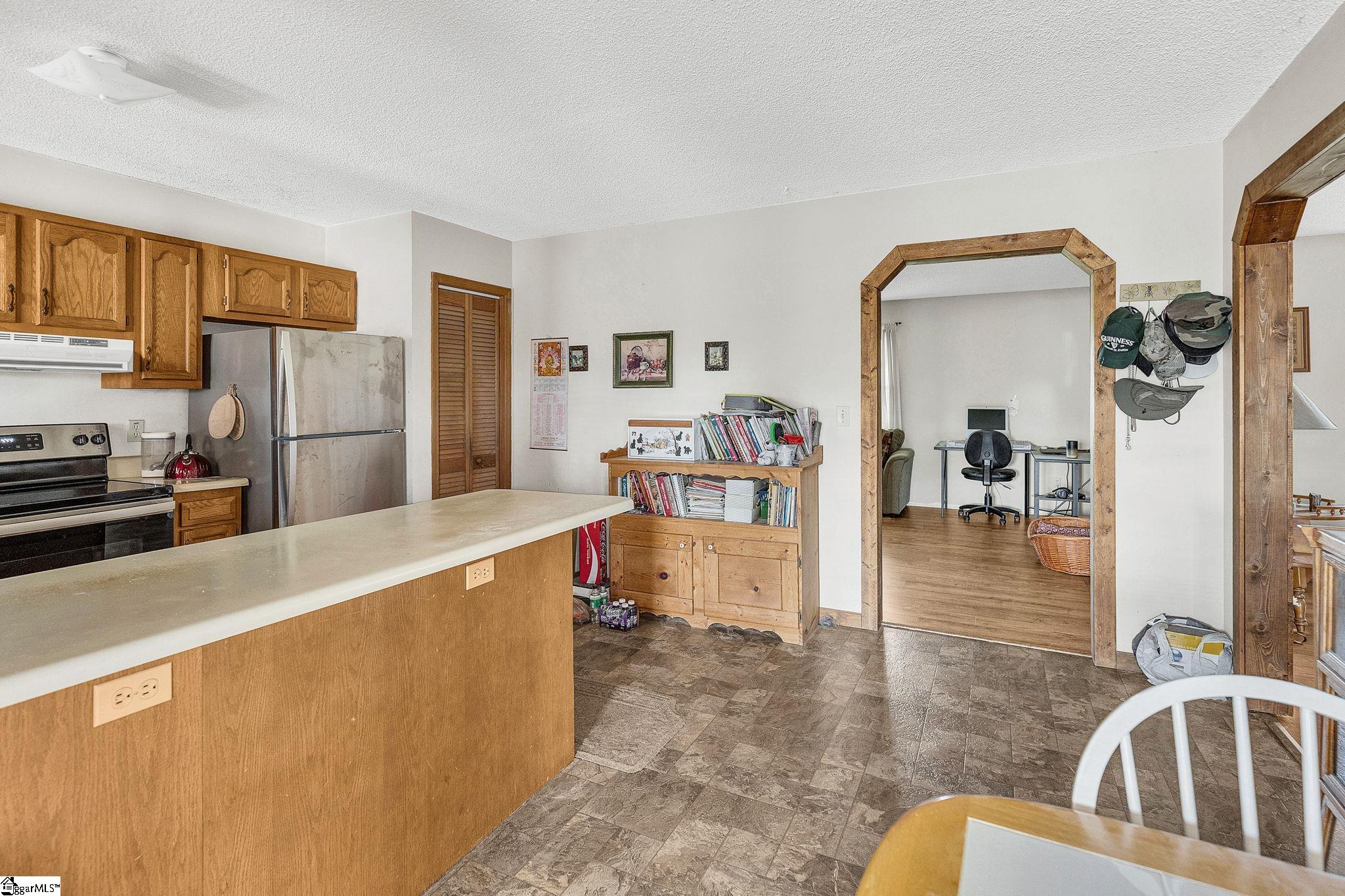 1071 Little Mountain Road Property Photo 8