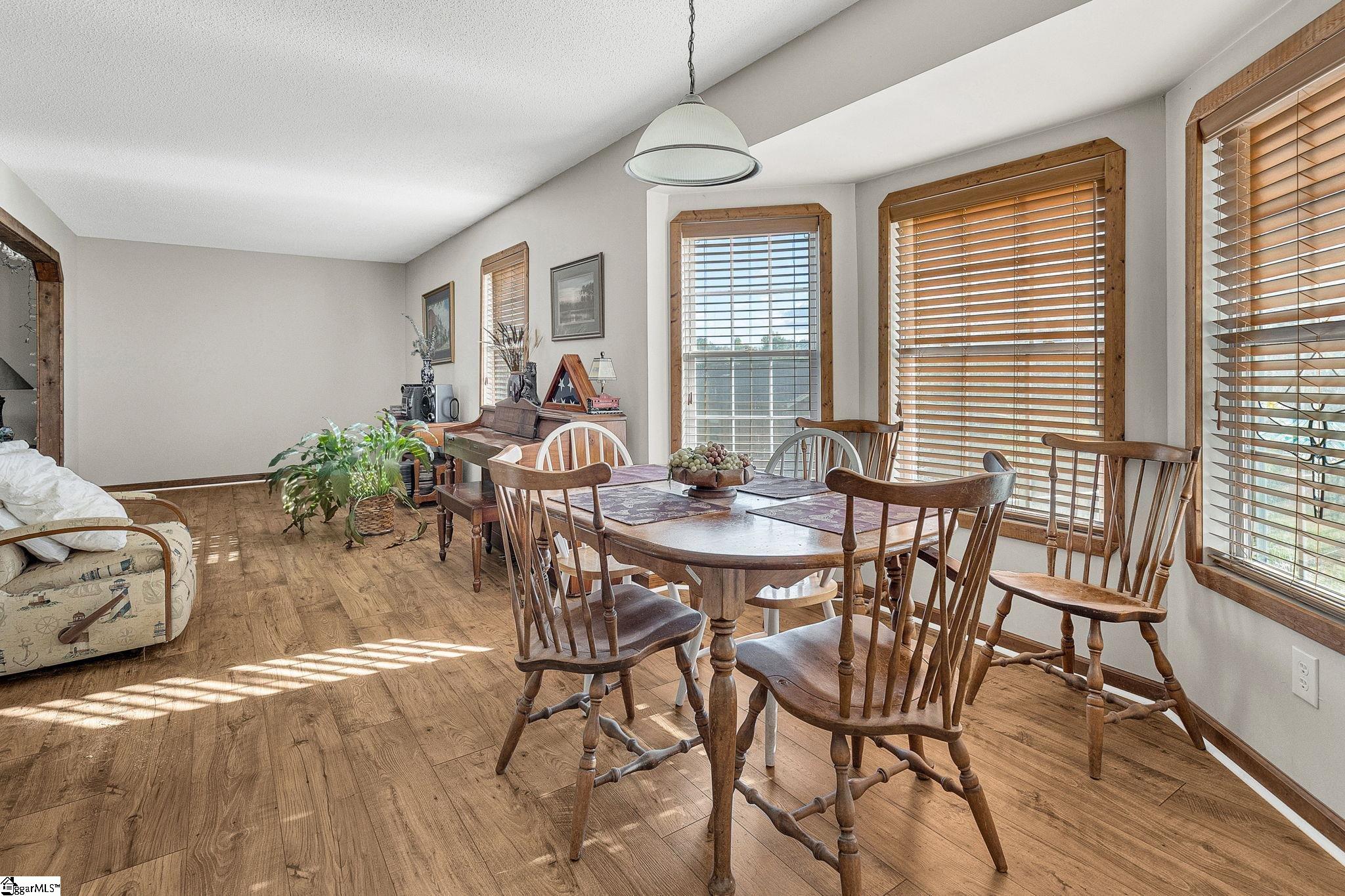 1071 Little Mountain Road Property Photo 9