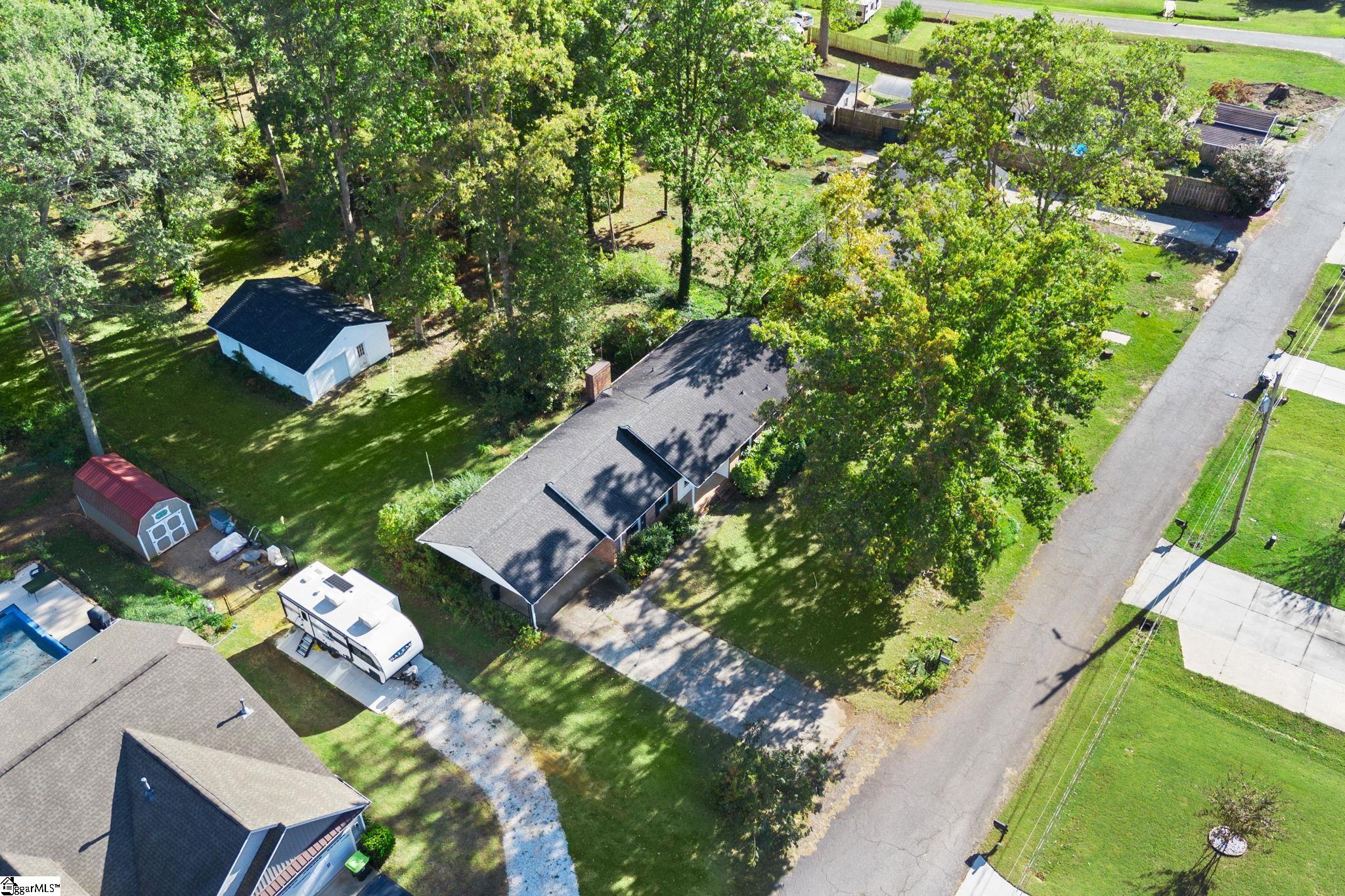 102 Somerset Drive Property Photo 5