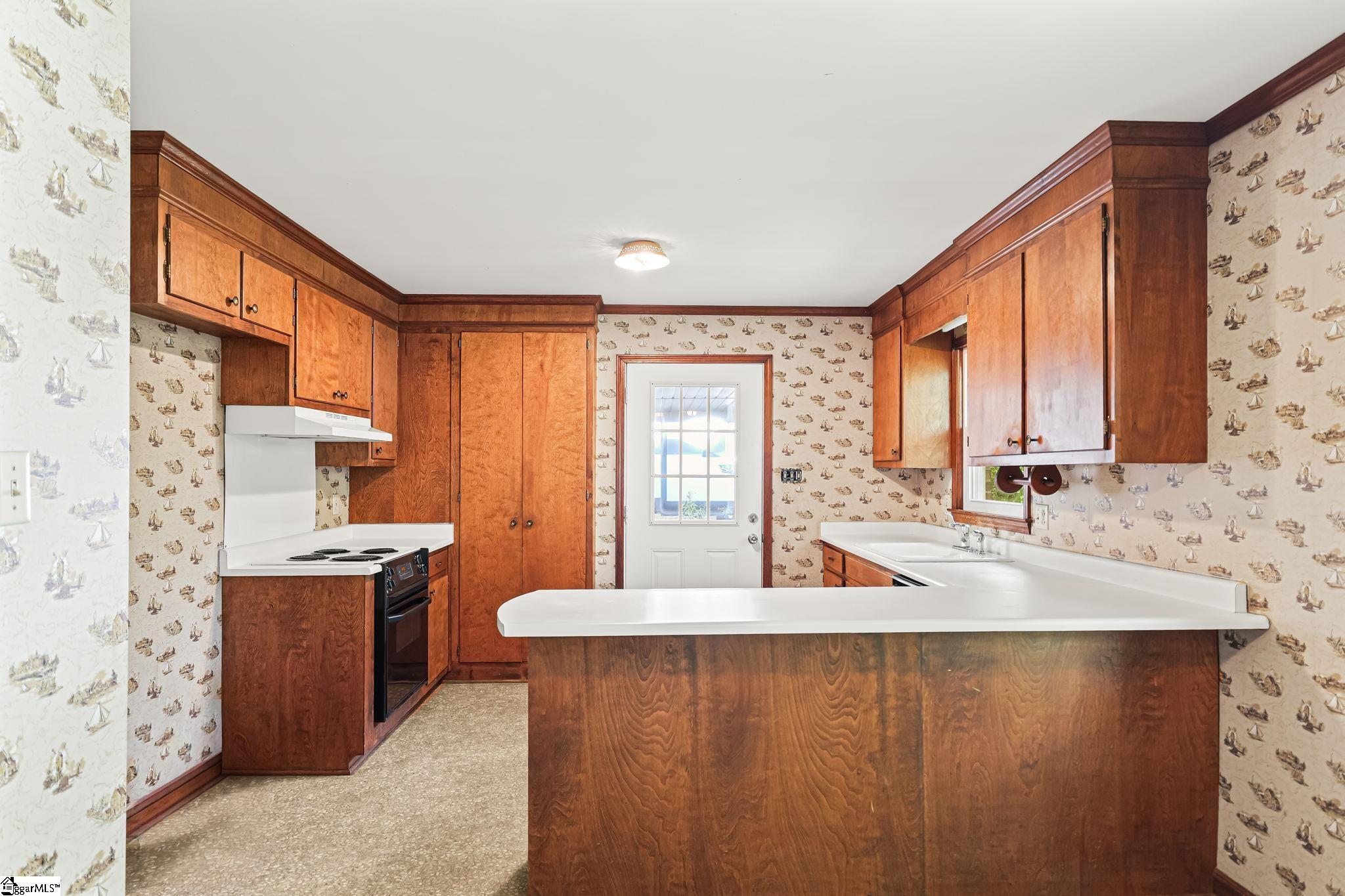 102 Somerset Drive Property Photo 12