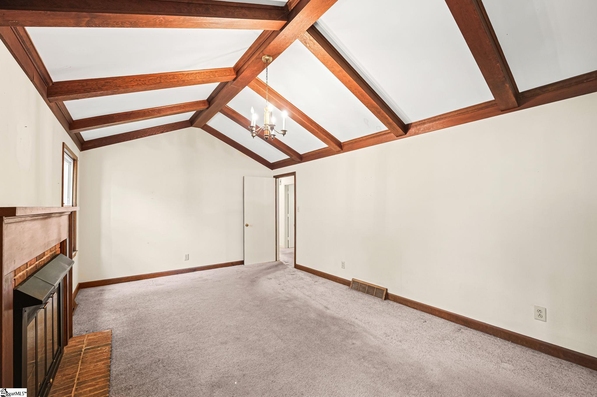 102 Somerset Drive Property Photo 16