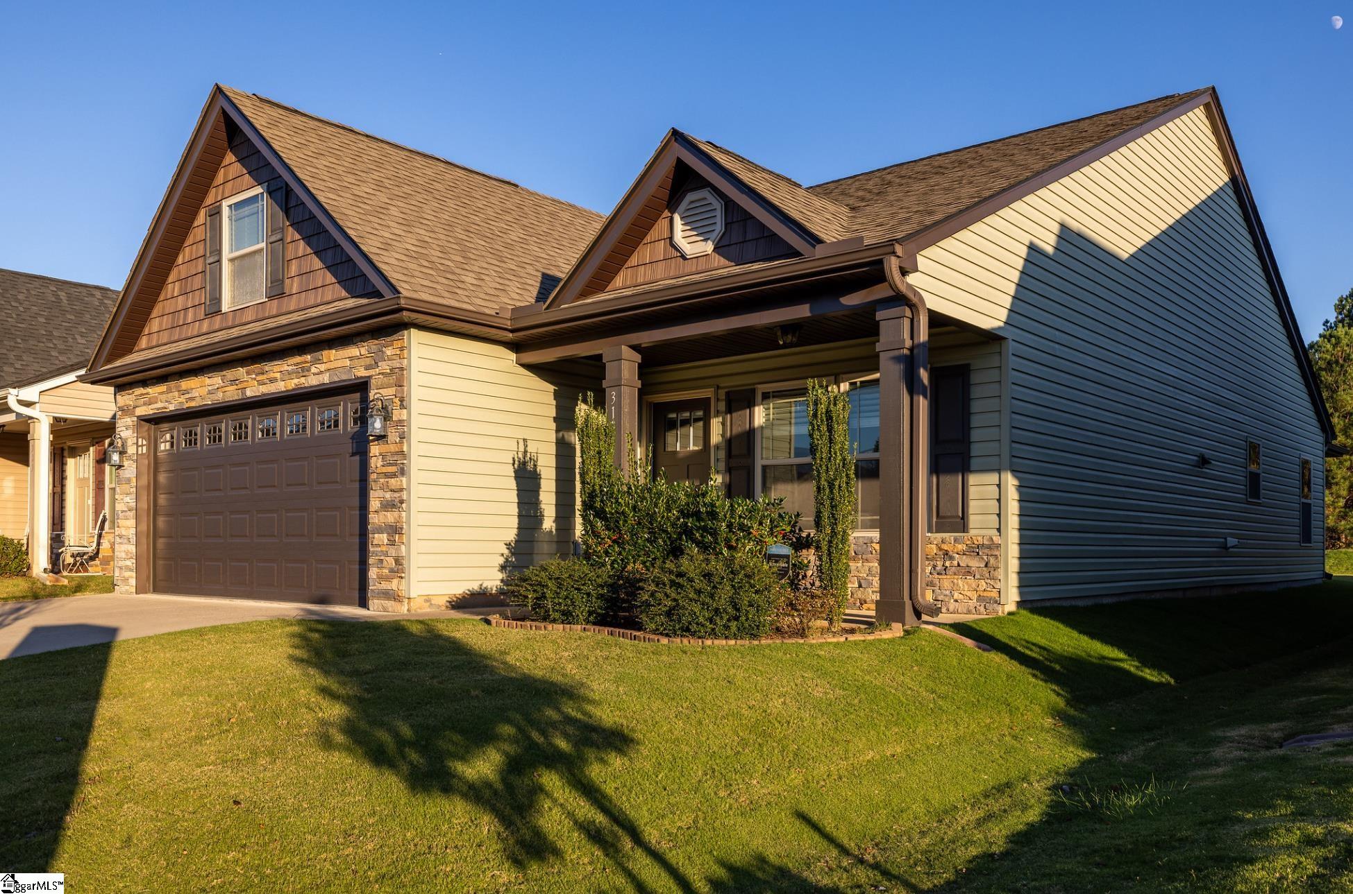 313 Trail Crossing Lane Property Photo 1