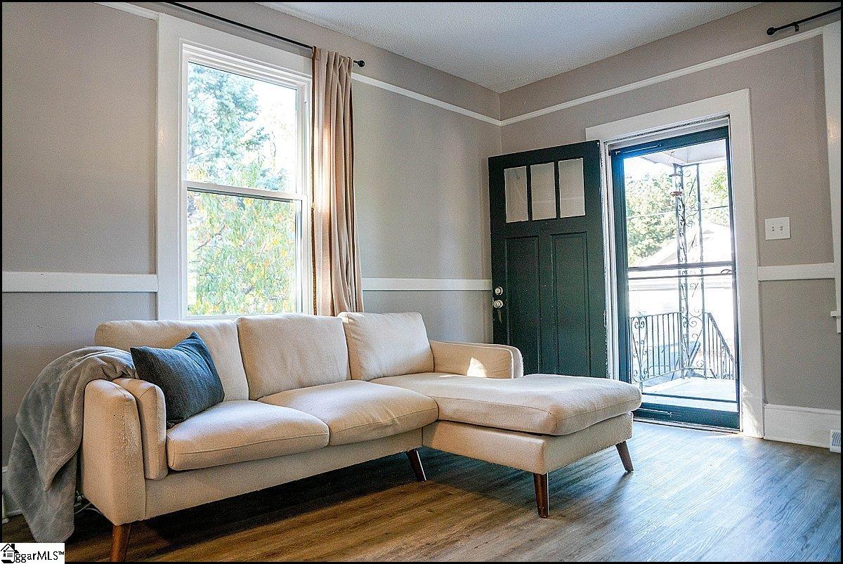 3 21st Street Property Photo 3