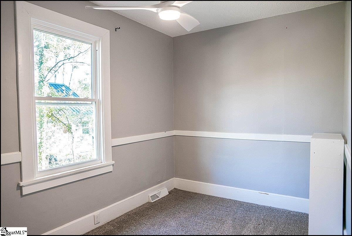 3 21st Street Property Photo 13