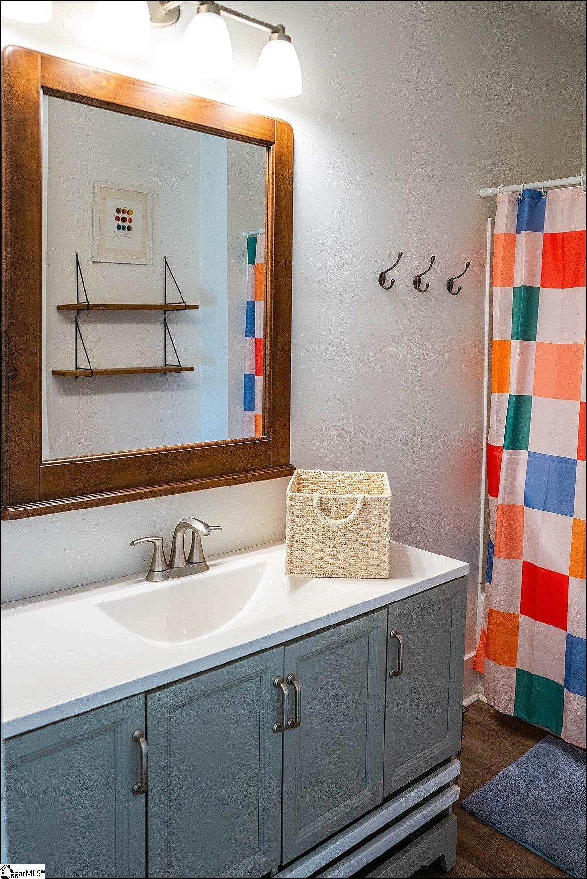 3 21st Street Property Photo 15