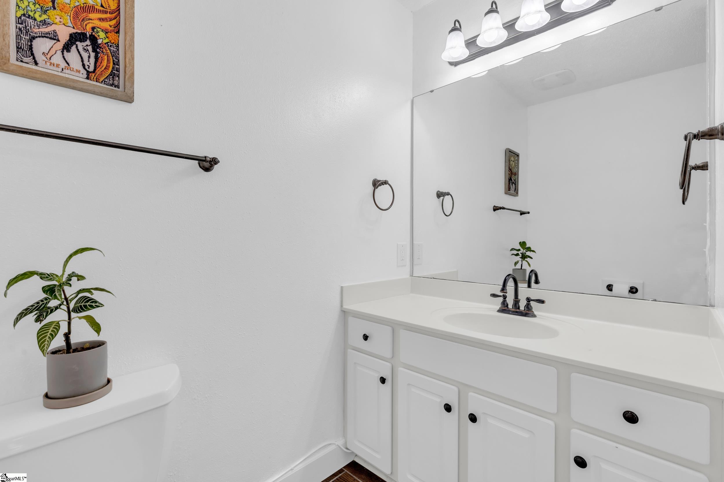 10 Oasis Court Property Photo 12