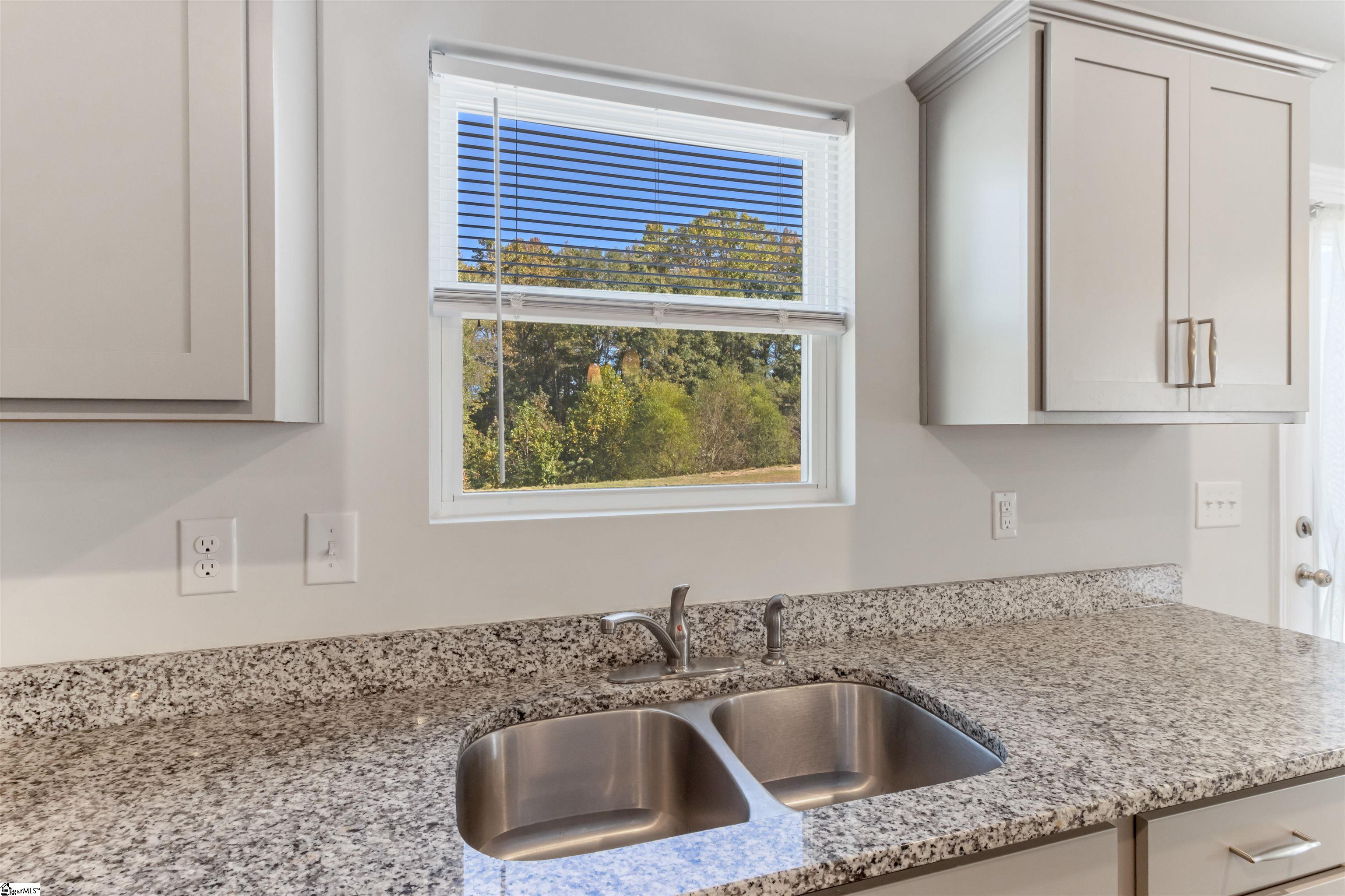 445 Grantham Court Property Photo 20