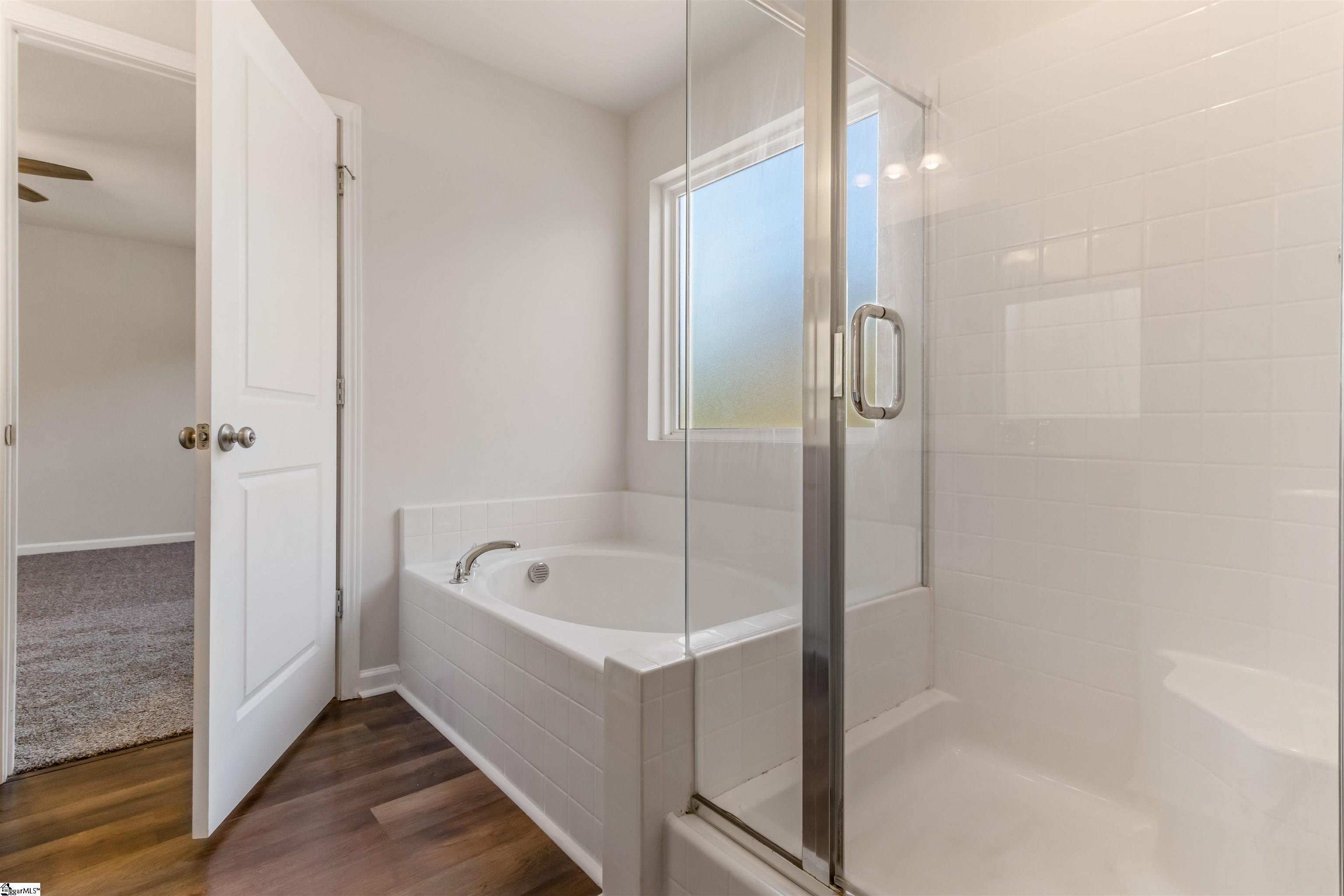 445 Grantham Court Property Photo 28