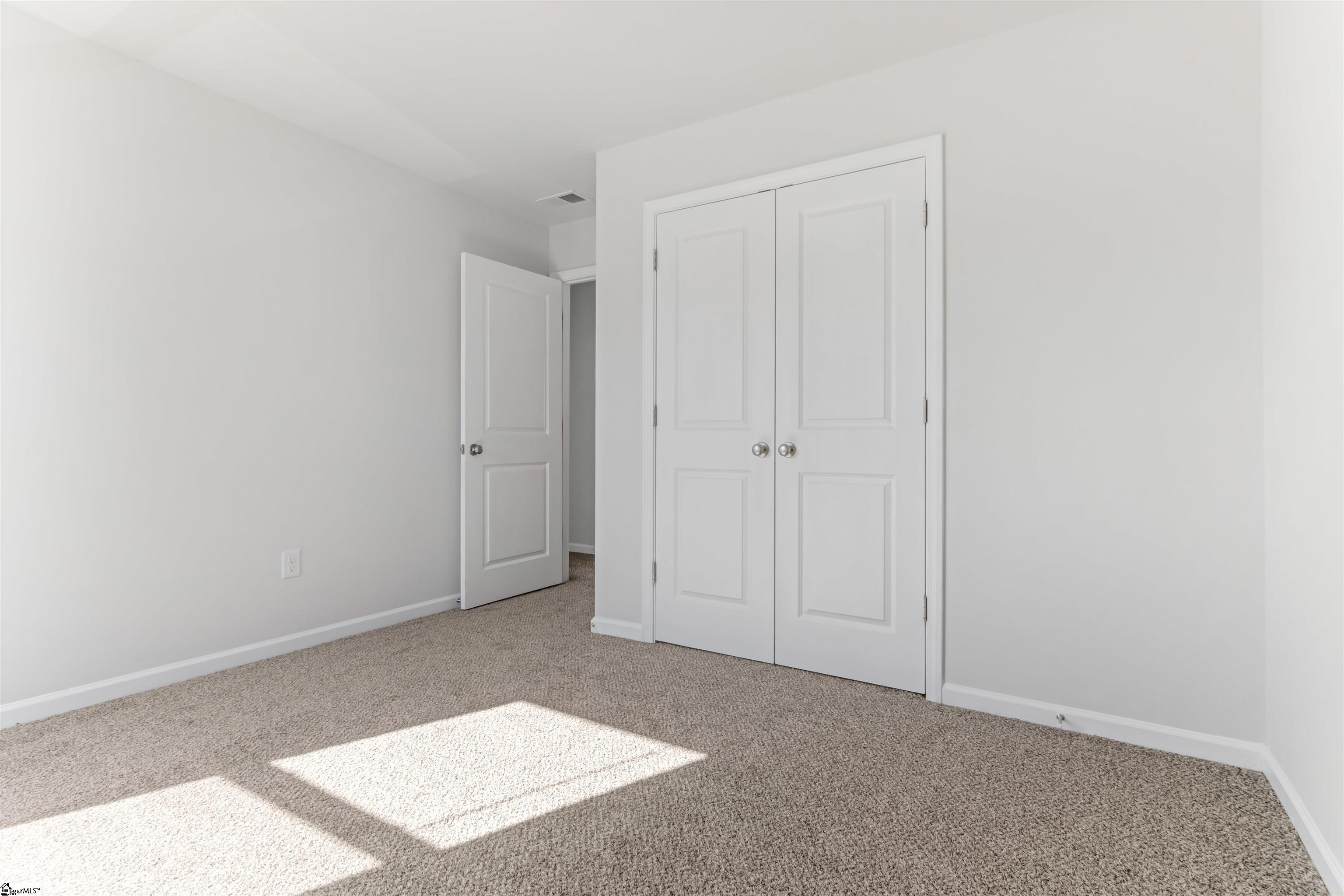 445 Grantham Court Property Photo 33