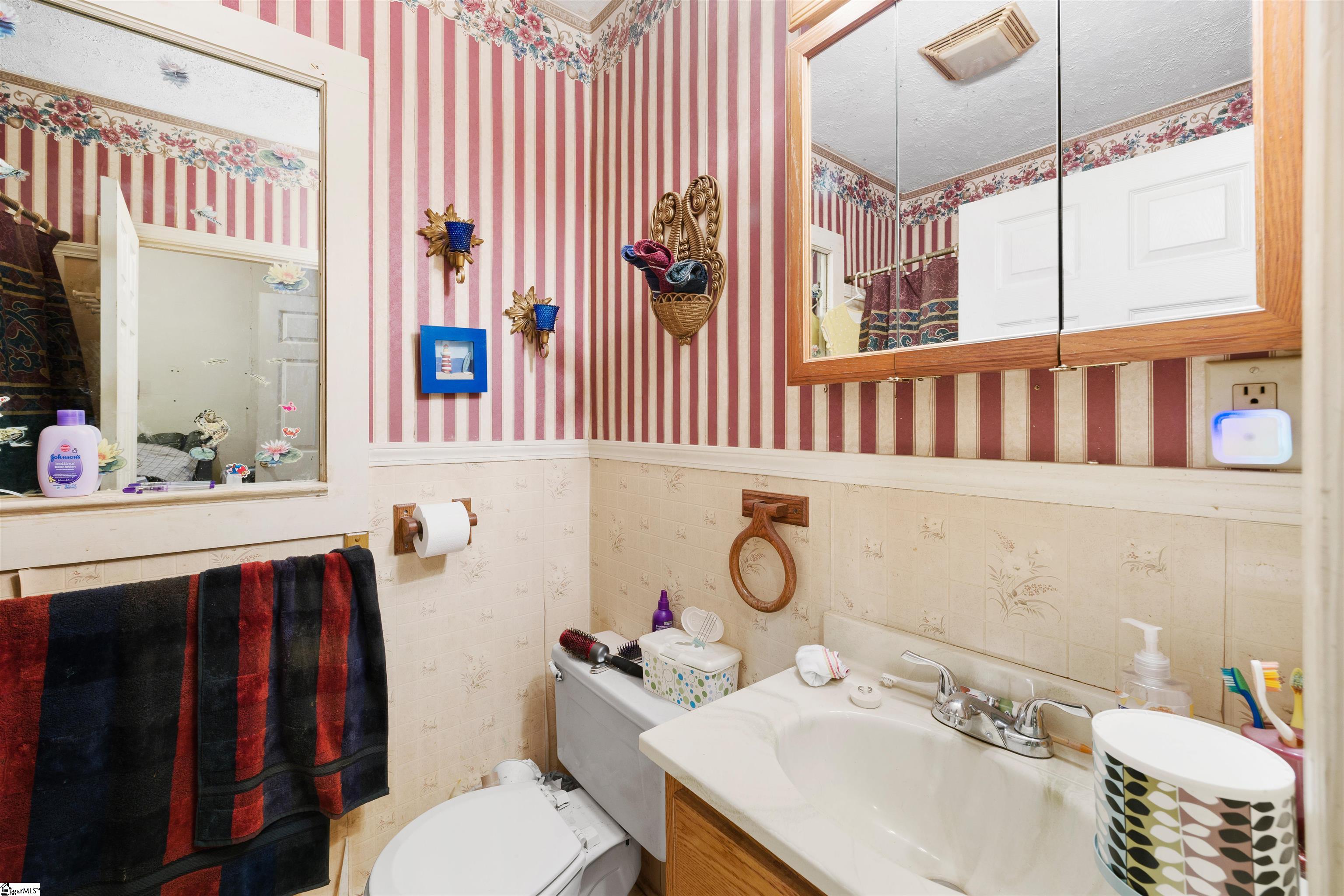 6 Berkley Avenue Property Photo 24