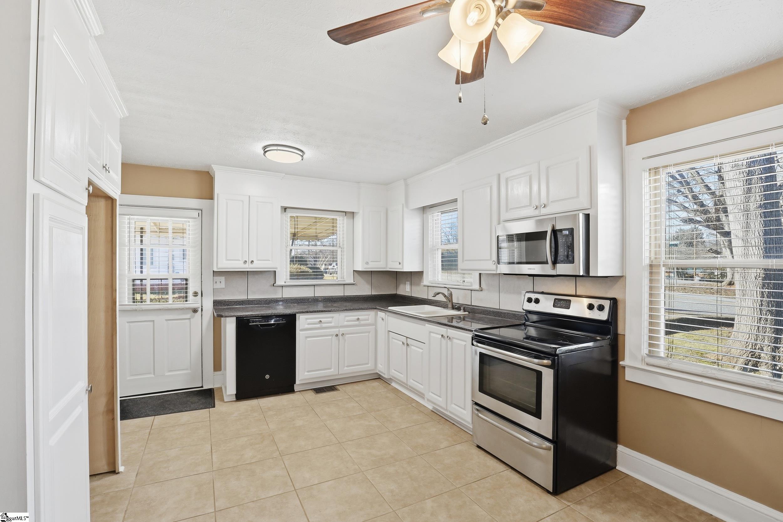 5 Lenore Avenue Property Photo 6