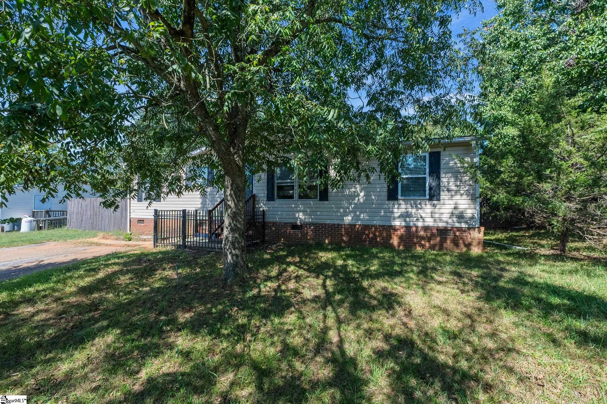 102 Riverbreeze Road Property Photo 4