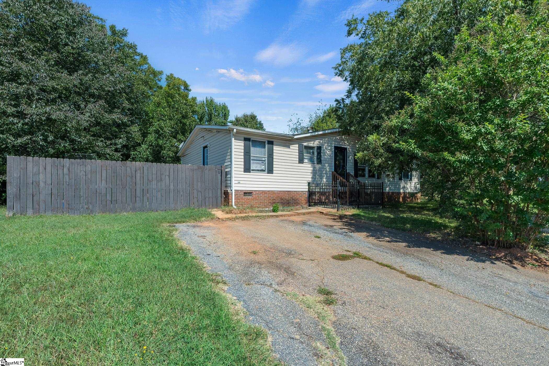 102 Riverbreeze Road Property Photo 5