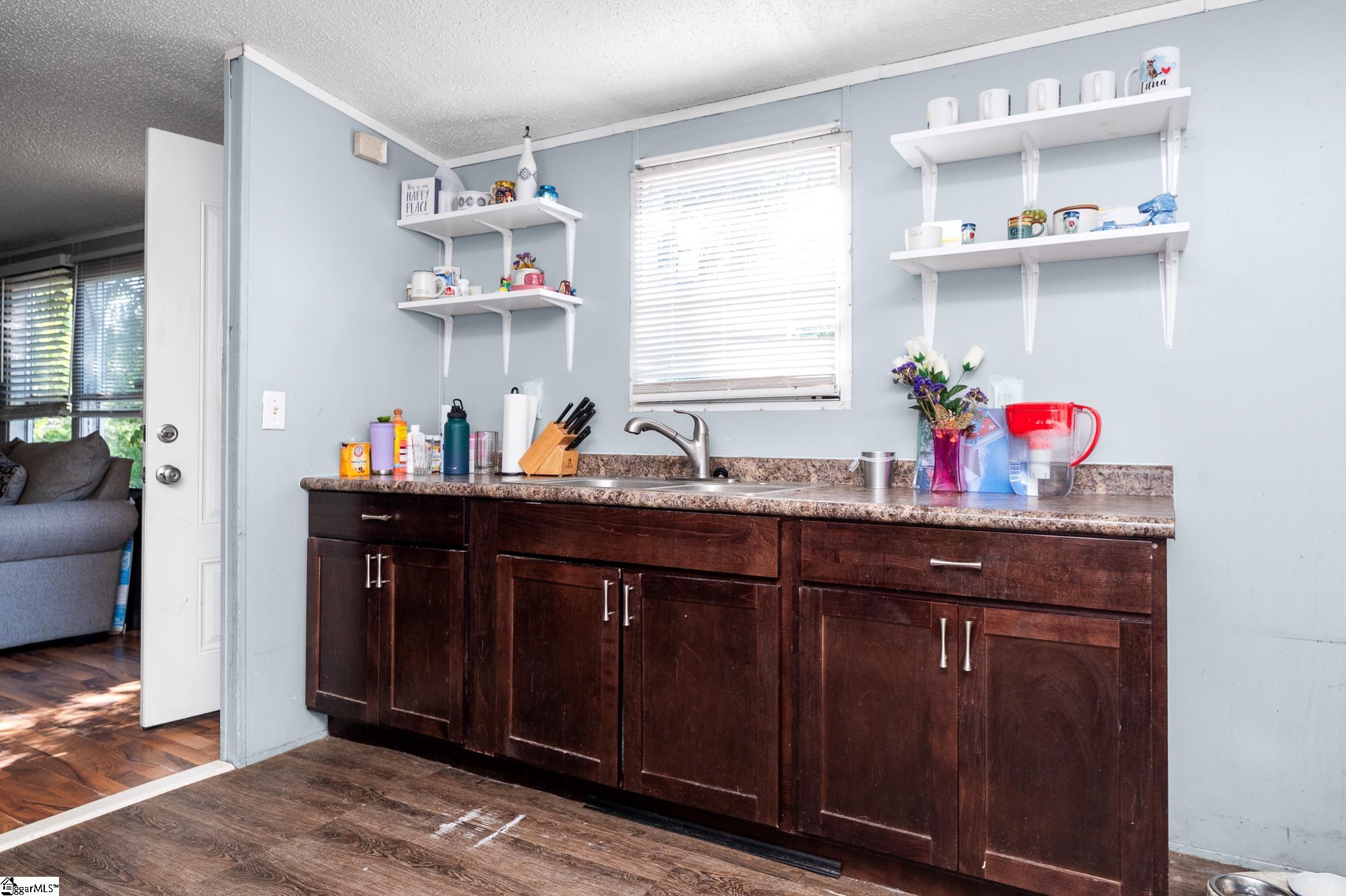 102 Riverbreeze Road Property Photo 6