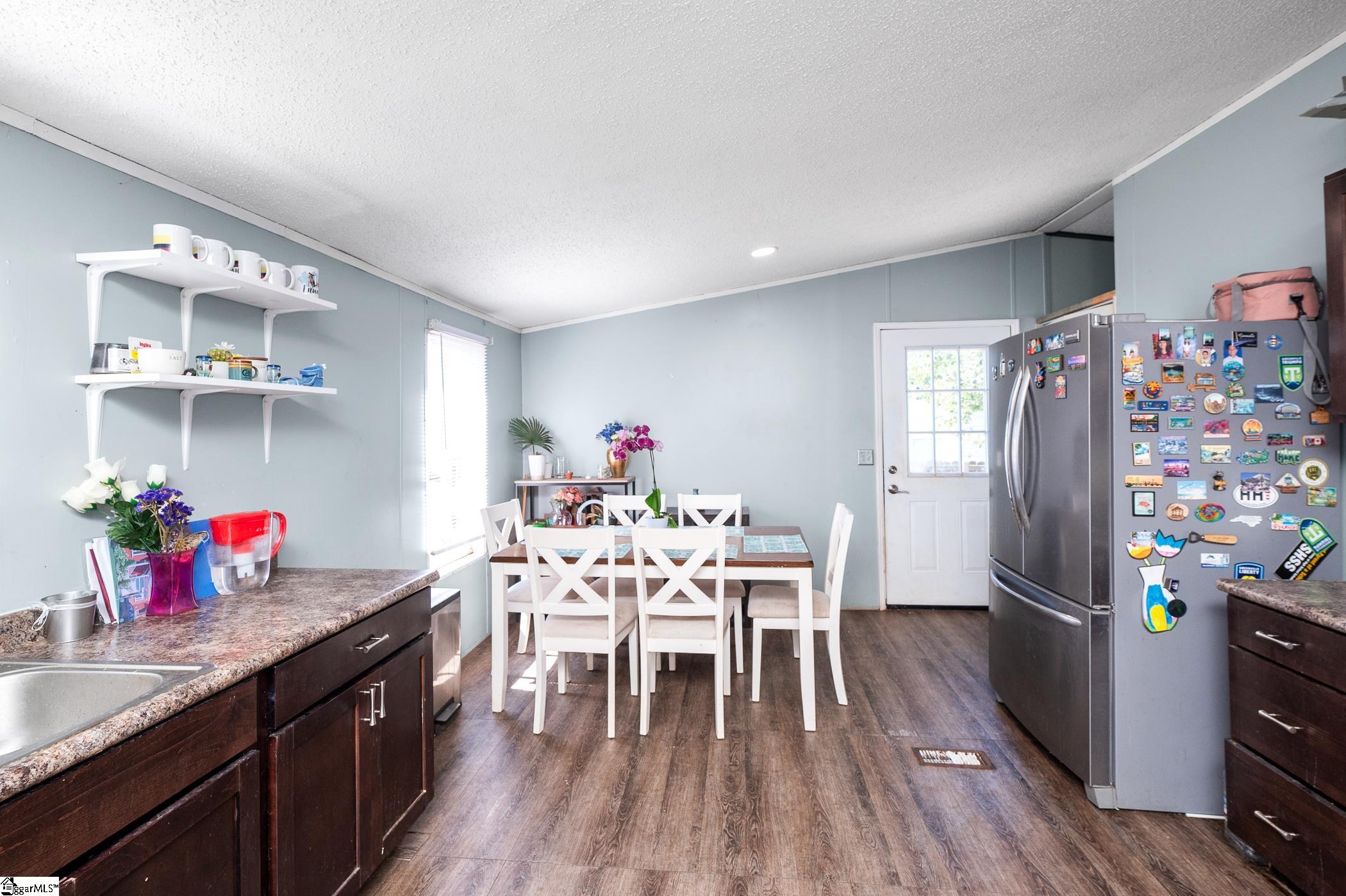 102 Riverbreeze Road Property Photo 7