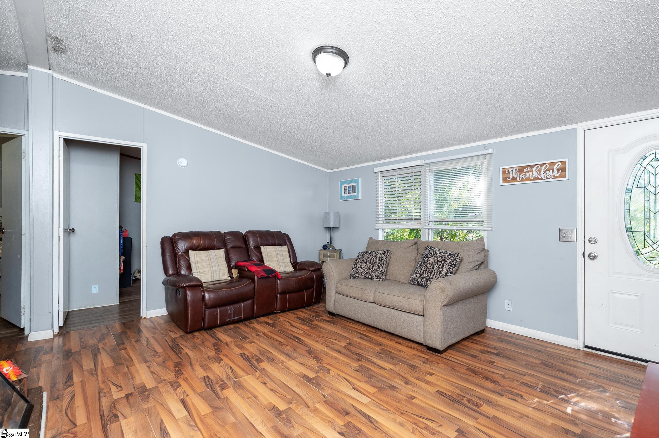 102 Riverbreeze Road Property Photo 11