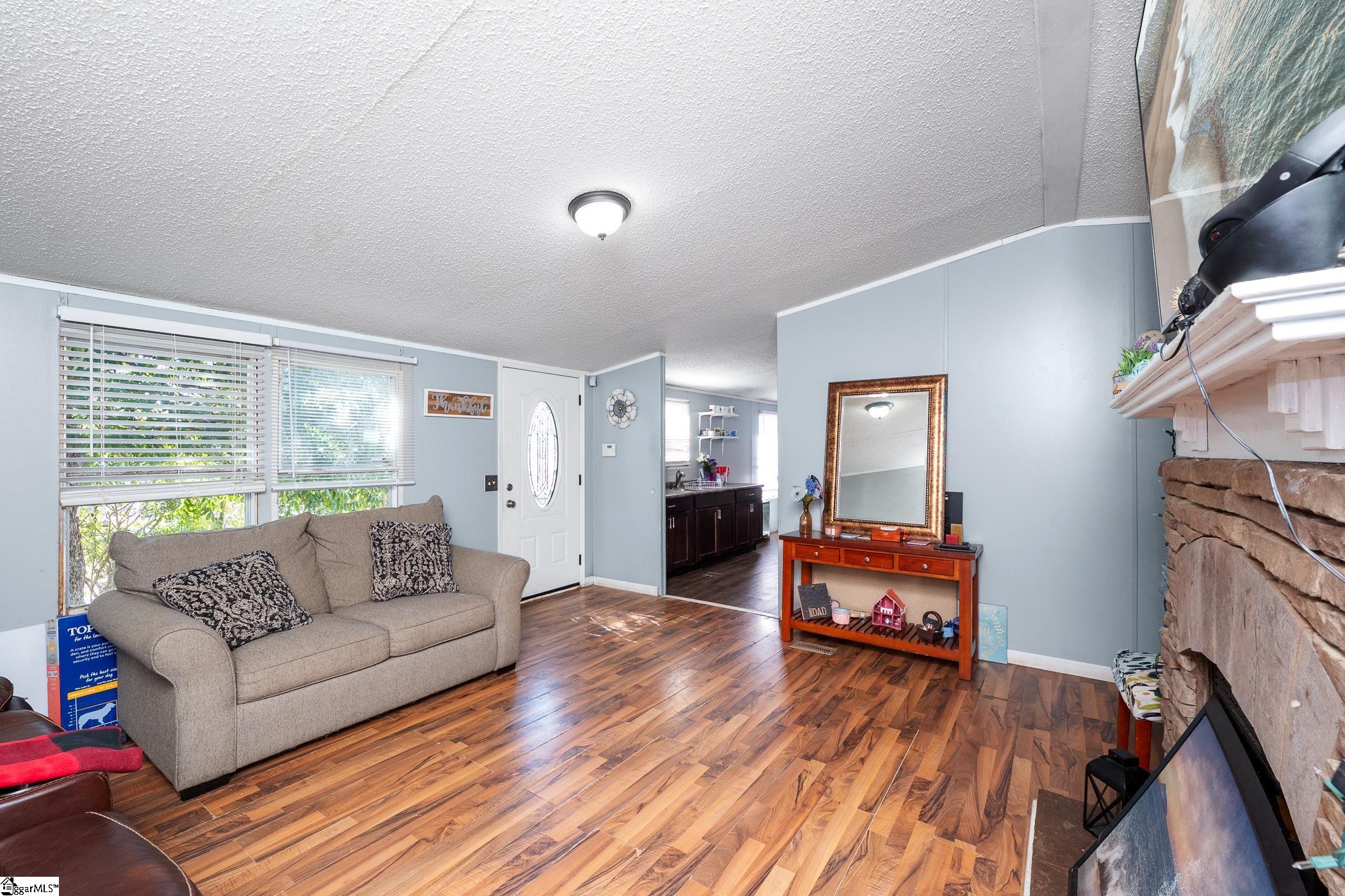 102 Riverbreeze Road Property Photo 12