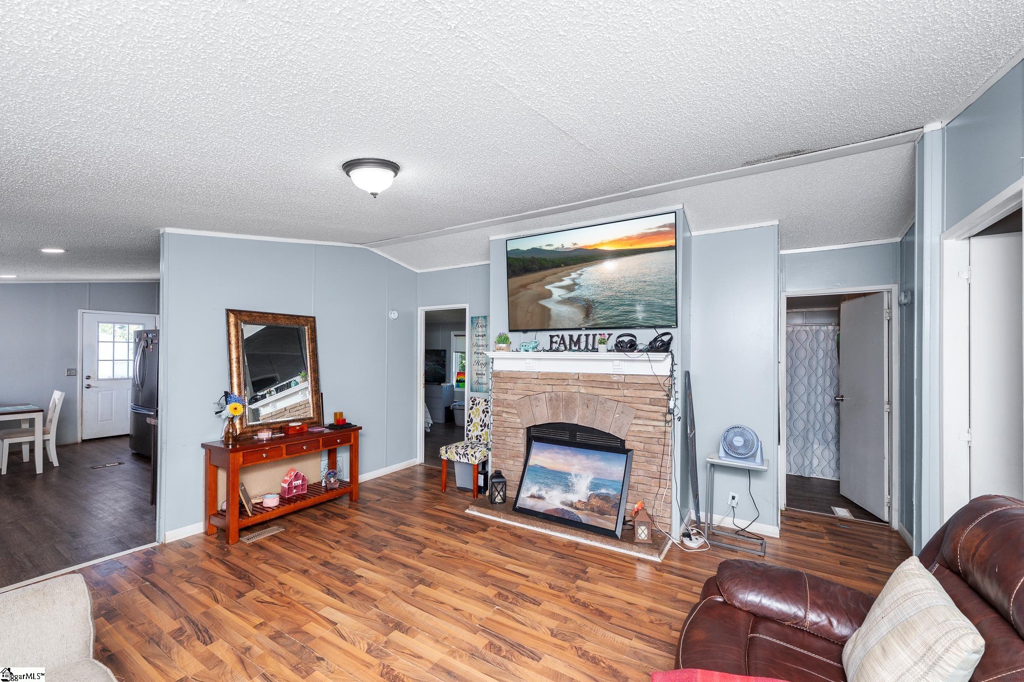 102 Riverbreeze Road Property Photo 13