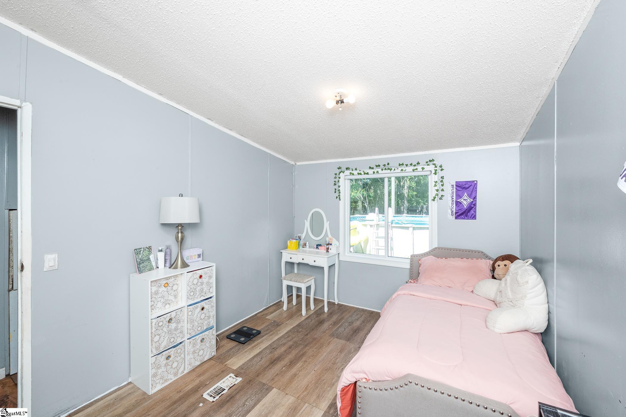 102 Riverbreeze Road Property Photo 18