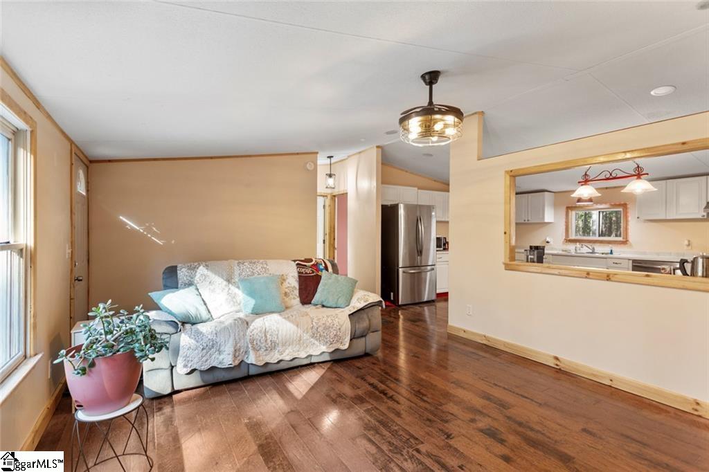 513 Mellrich Road Property Photo 4