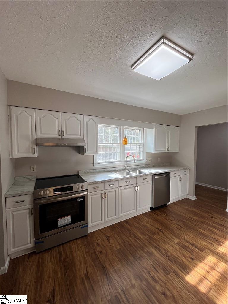 151 Fernridge Drive Property Photo 3