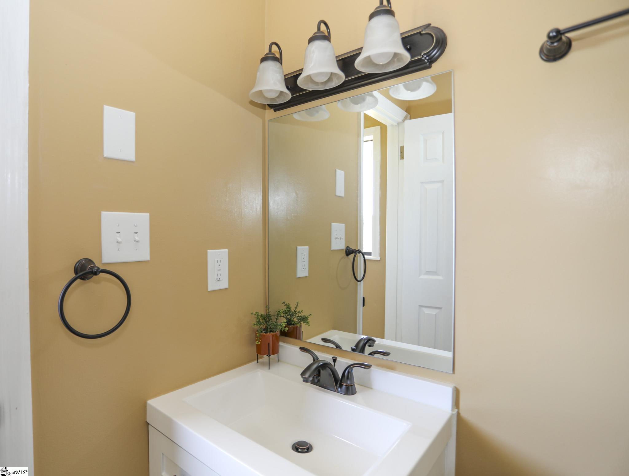 205 Latimer Road Property Photo 22