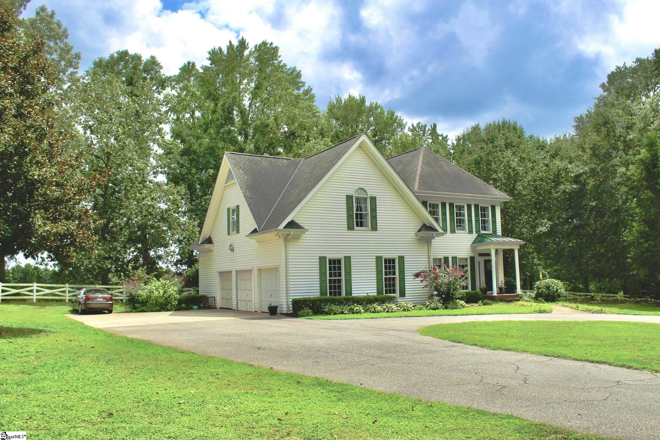 390 Blakely Avenue Property Photo 1