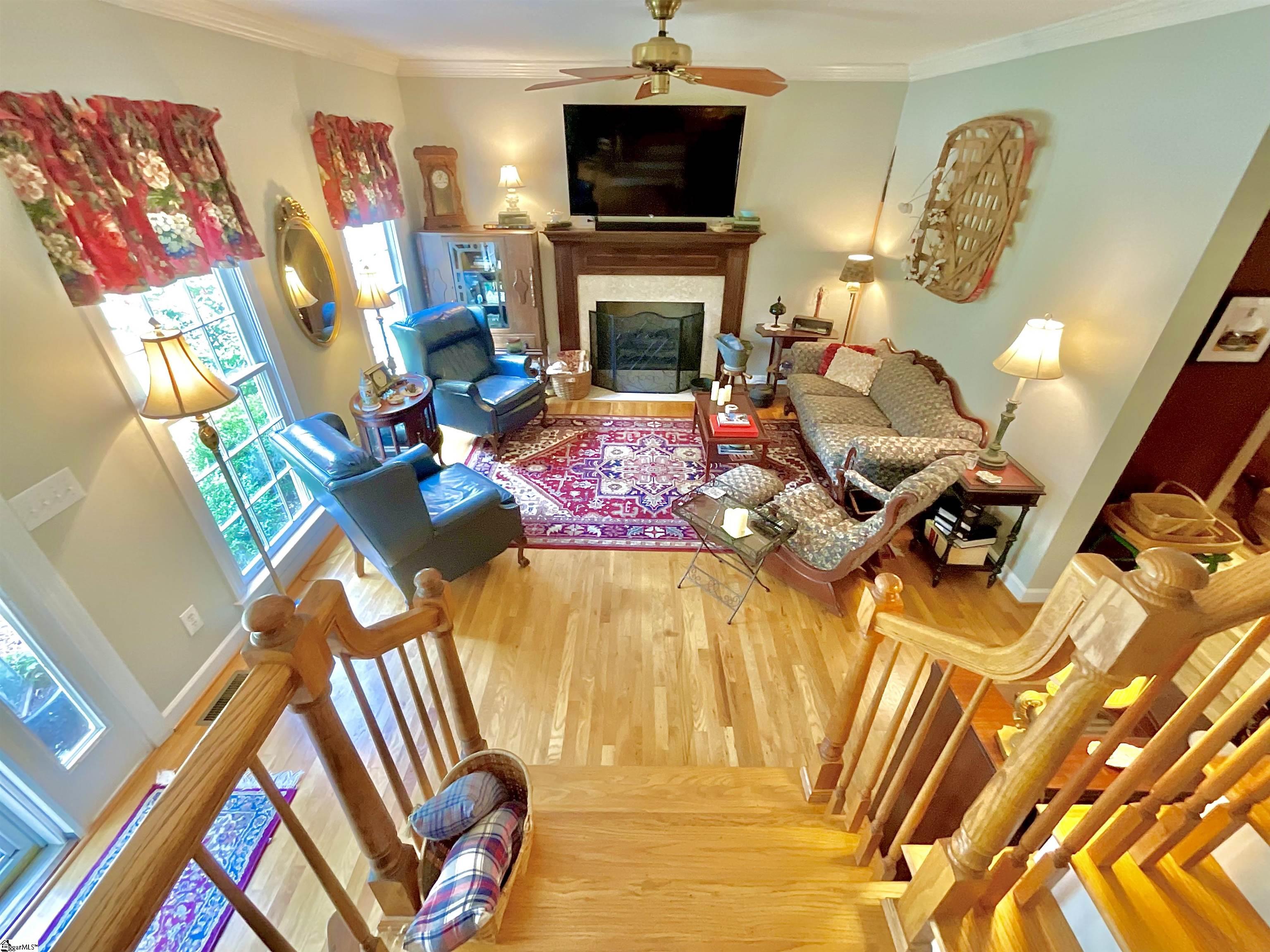 390 Blakely Avenue Property Photo 5