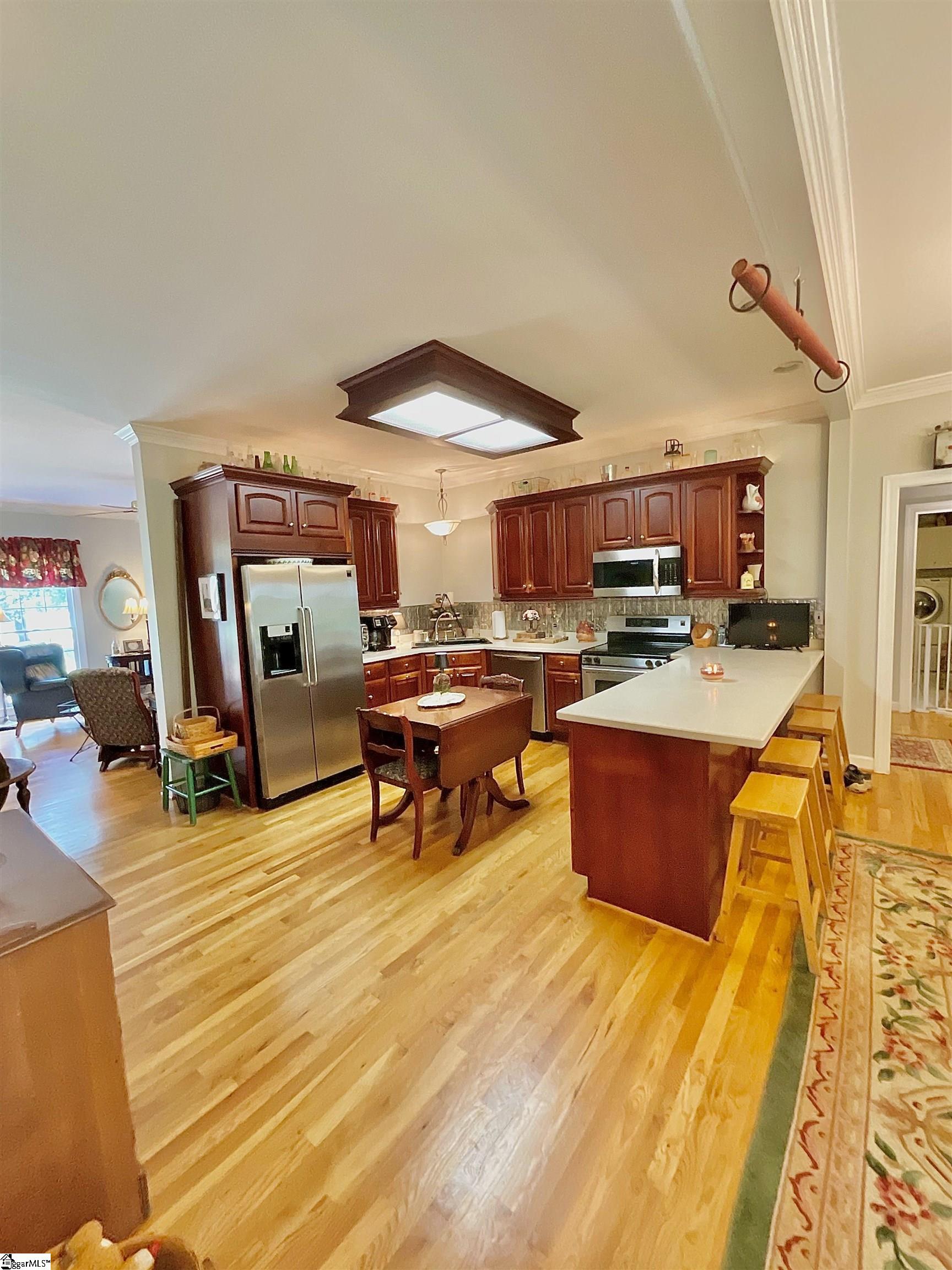 390 Blakely Avenue Property Photo 16