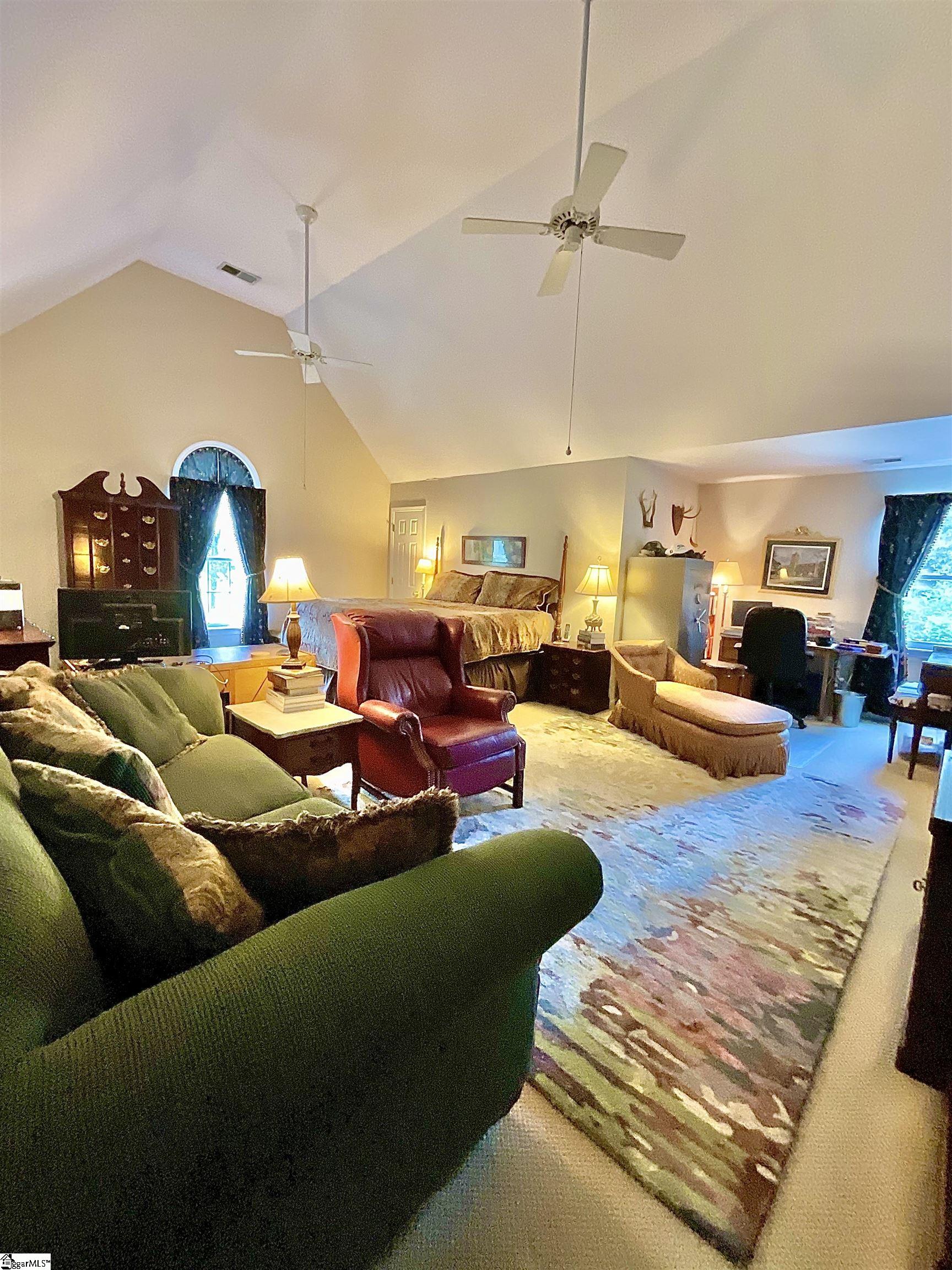 390 Blakely Avenue Property Photo 20