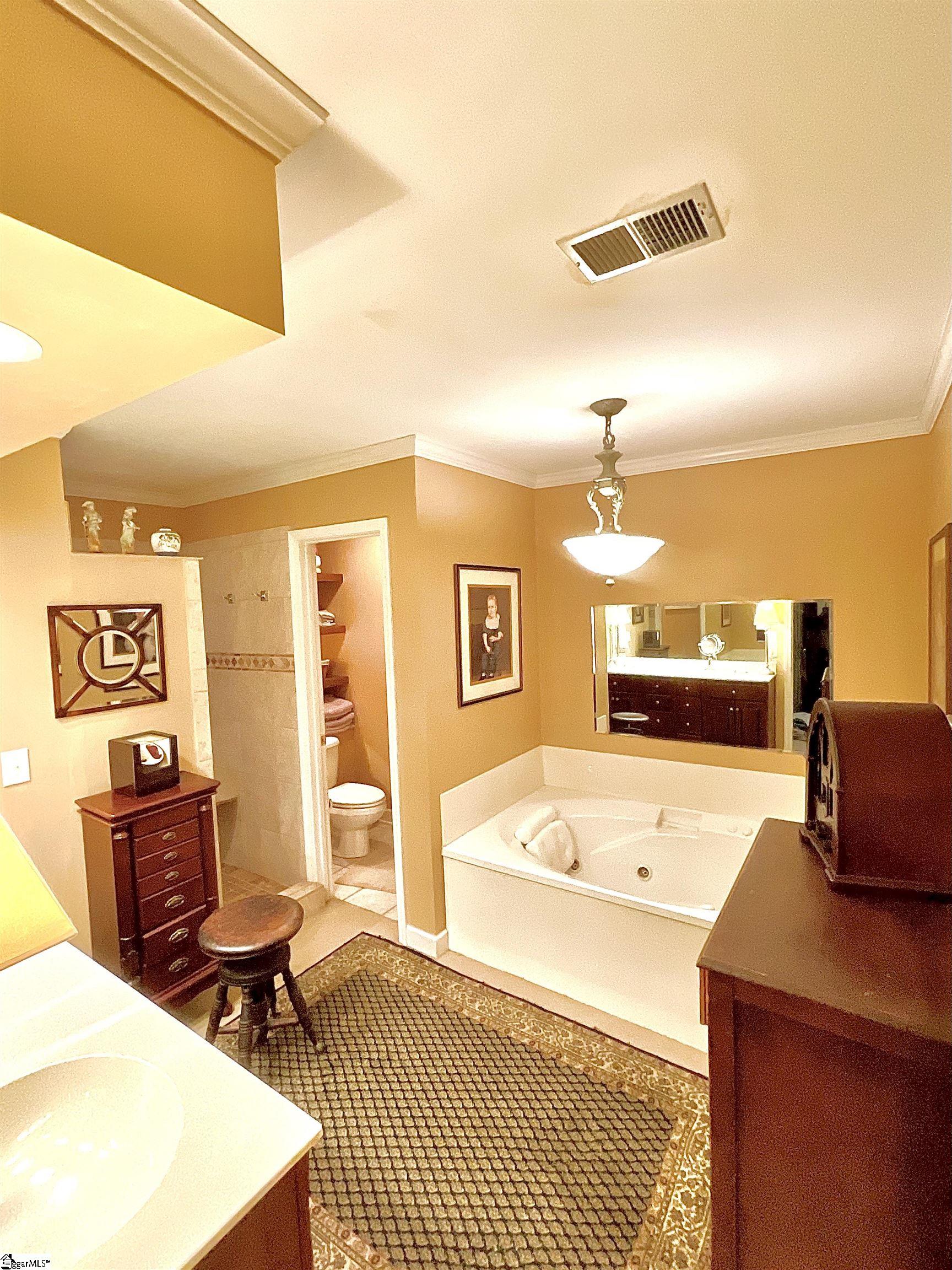 390 Blakely Avenue Property Photo 23