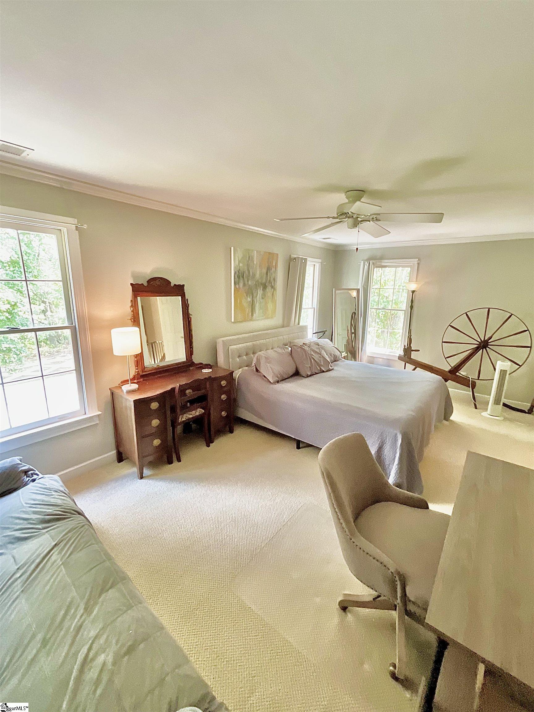 390 Blakely Avenue Property Photo 28