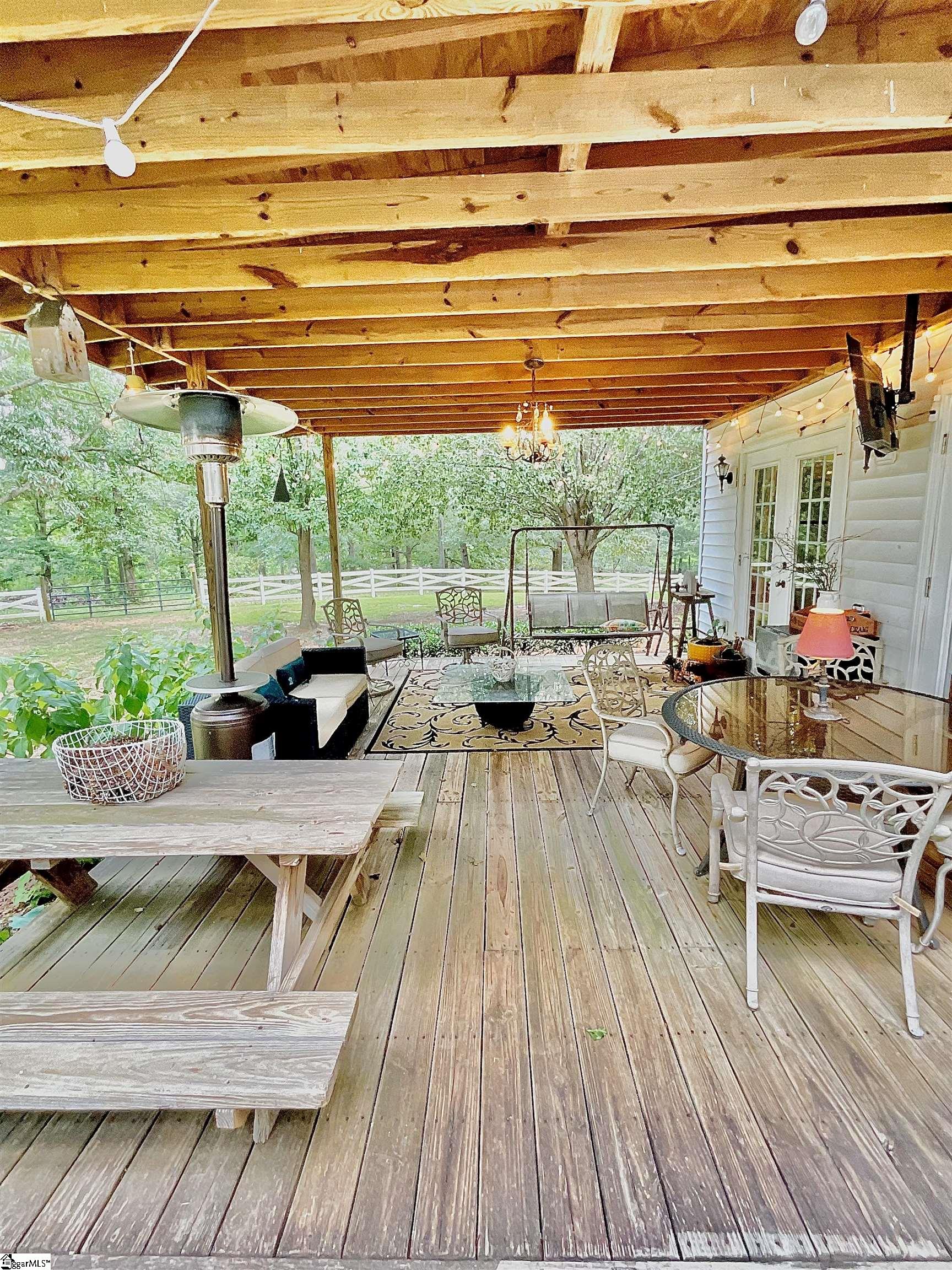 390 Blakely Avenue Property Photo 48