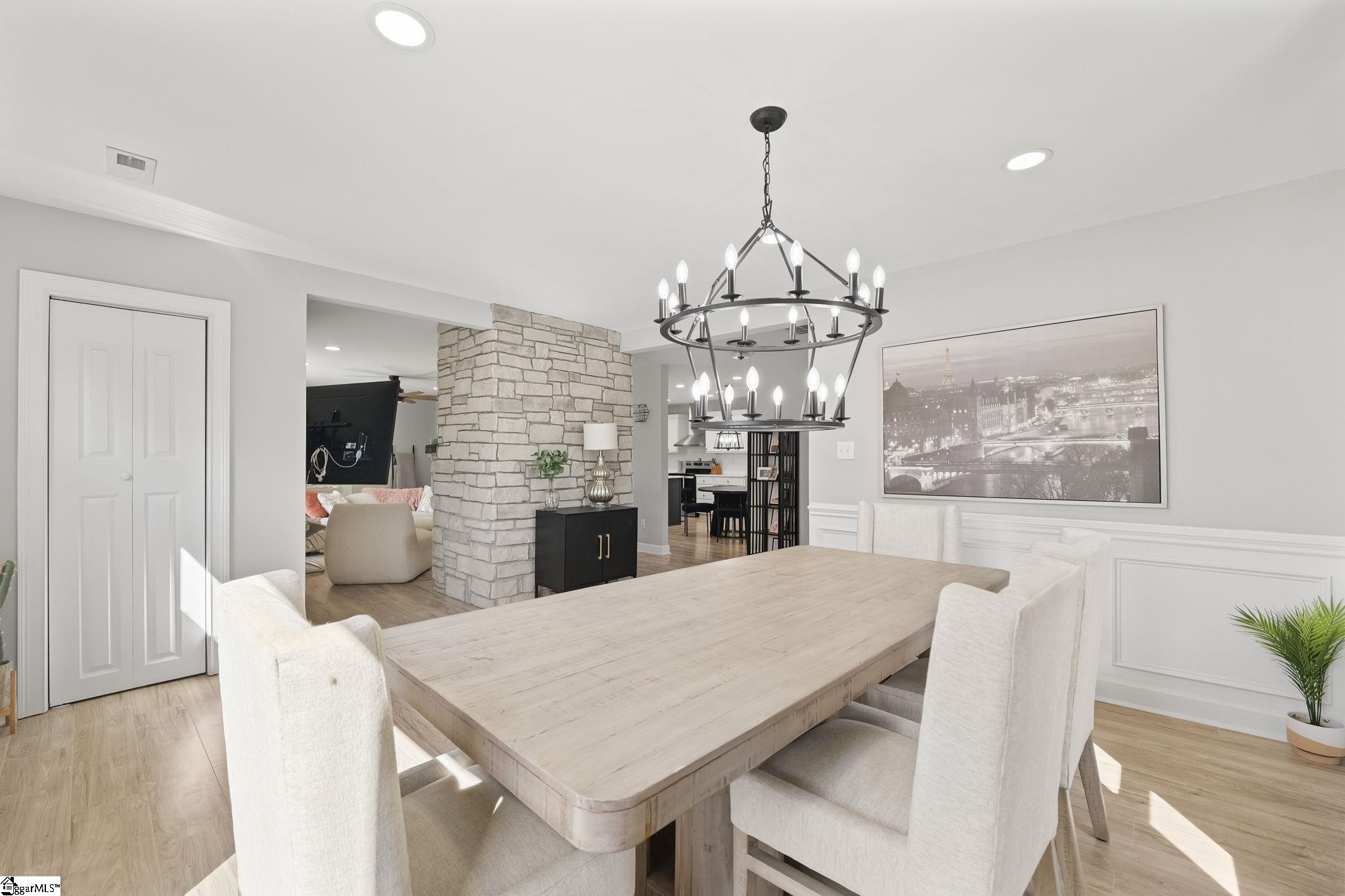 127 E Victoria Road Property Photo 17