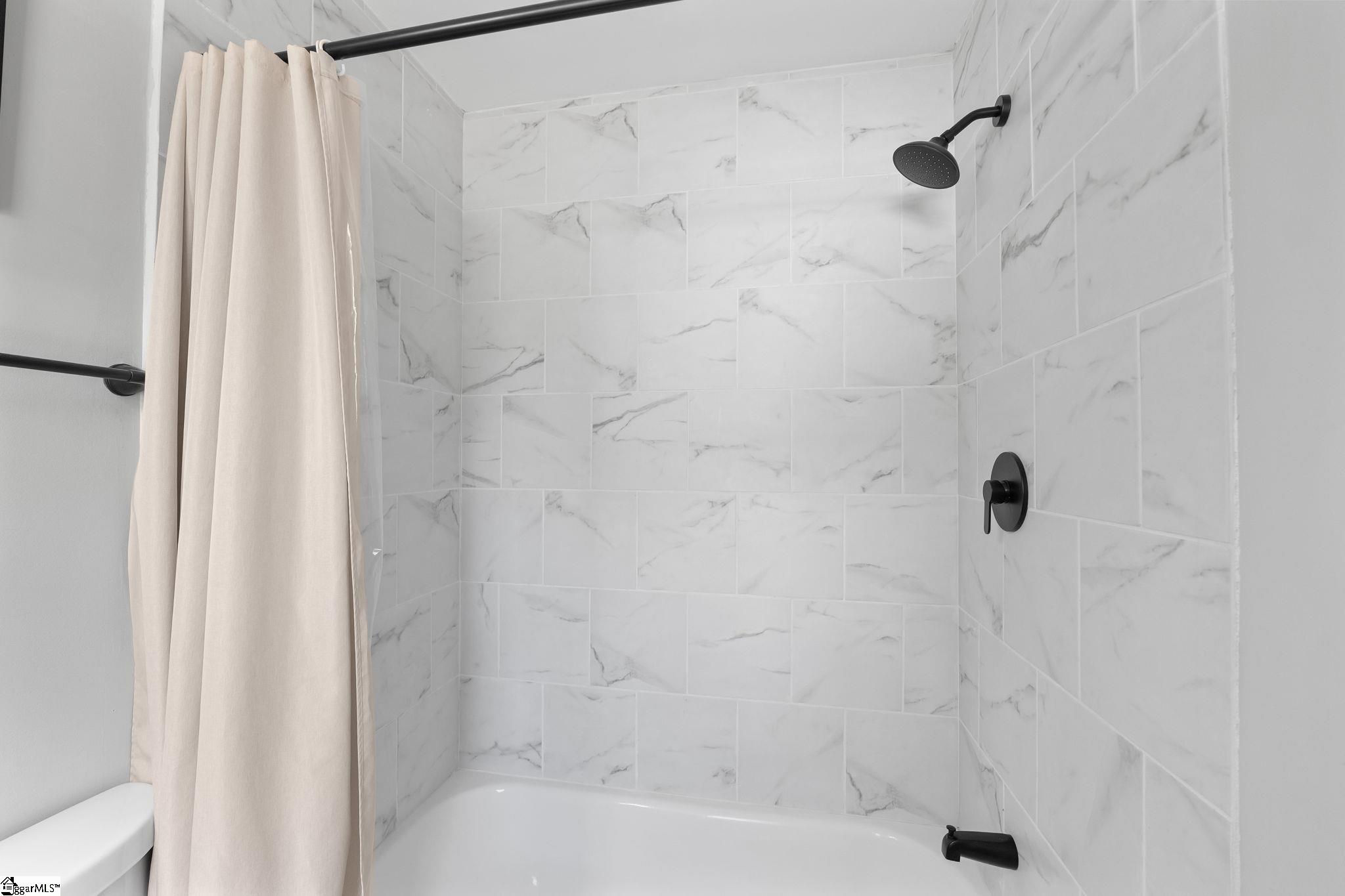 127 E Victoria Road Property Photo 22