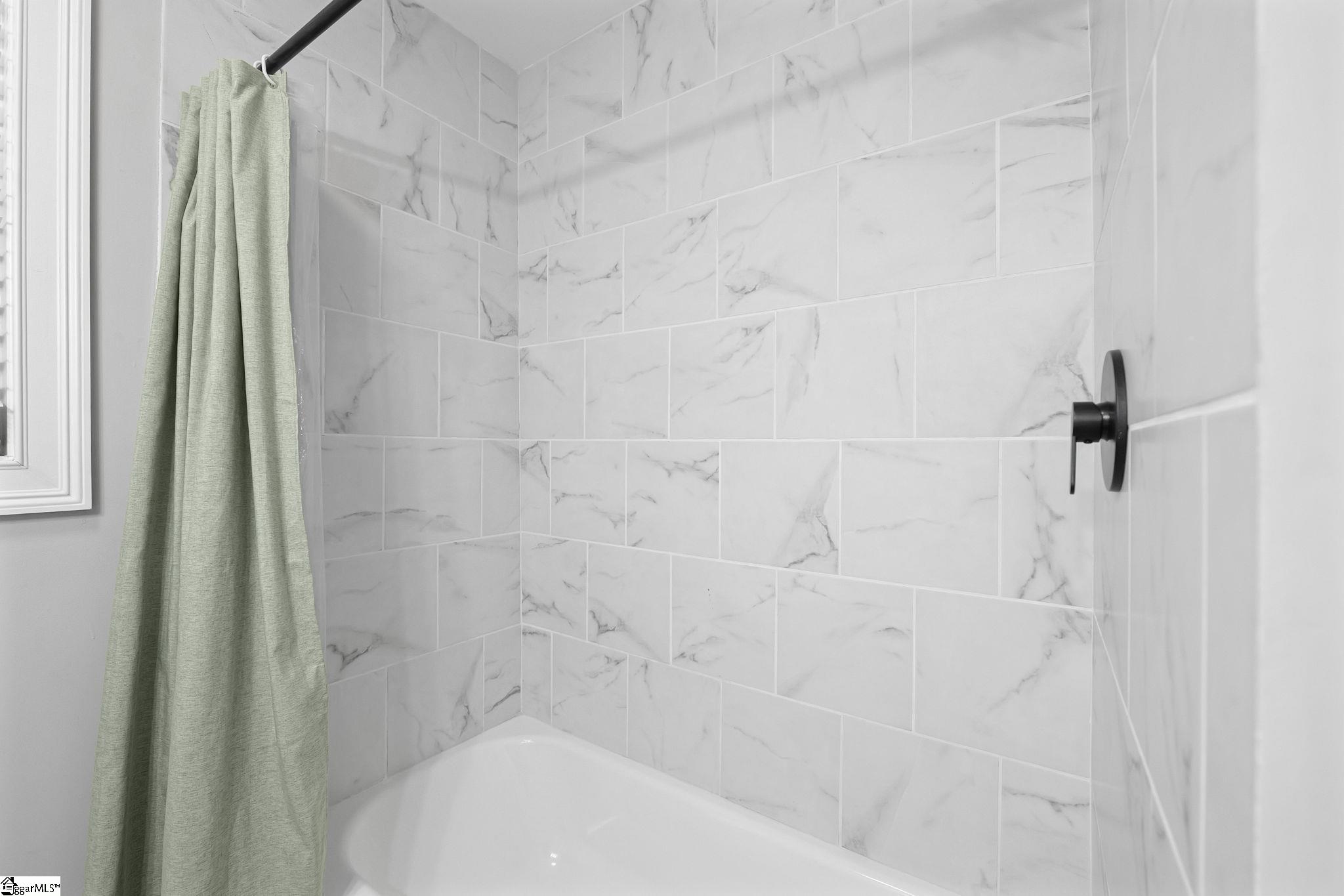 127 E Victoria Road Property Photo 26